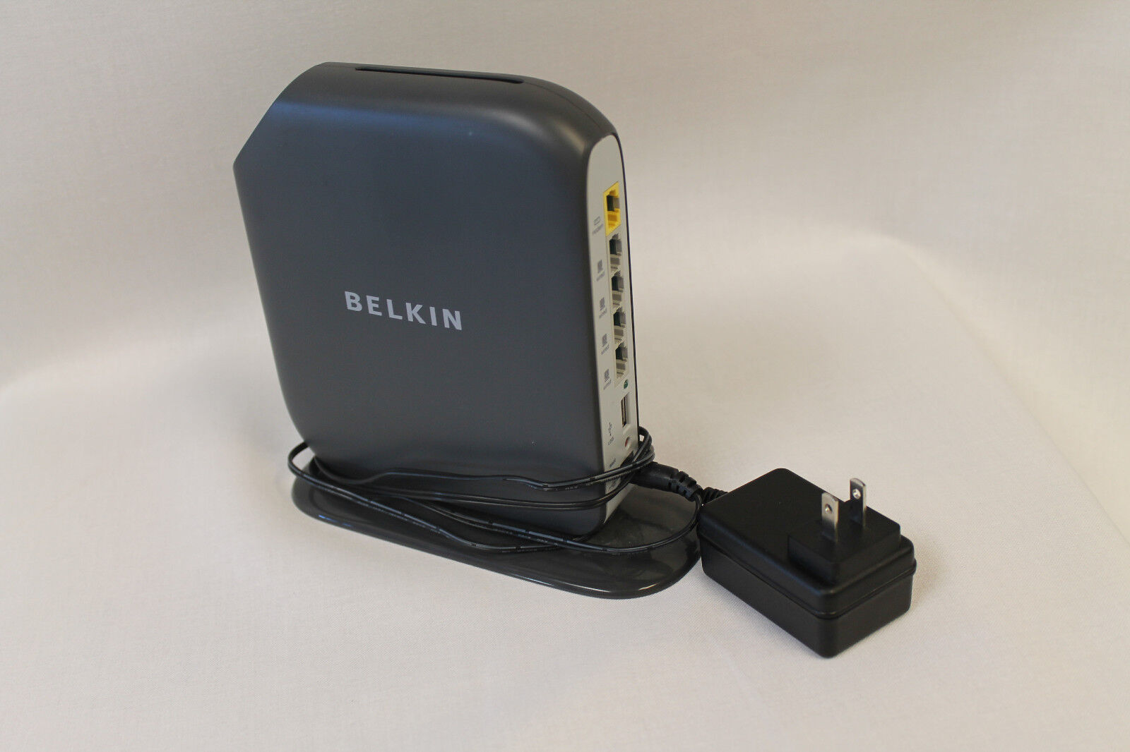 Belkin F7D8302 Play N600 Wireless Dual Band N Router Version 1 Up To 300 Mbps