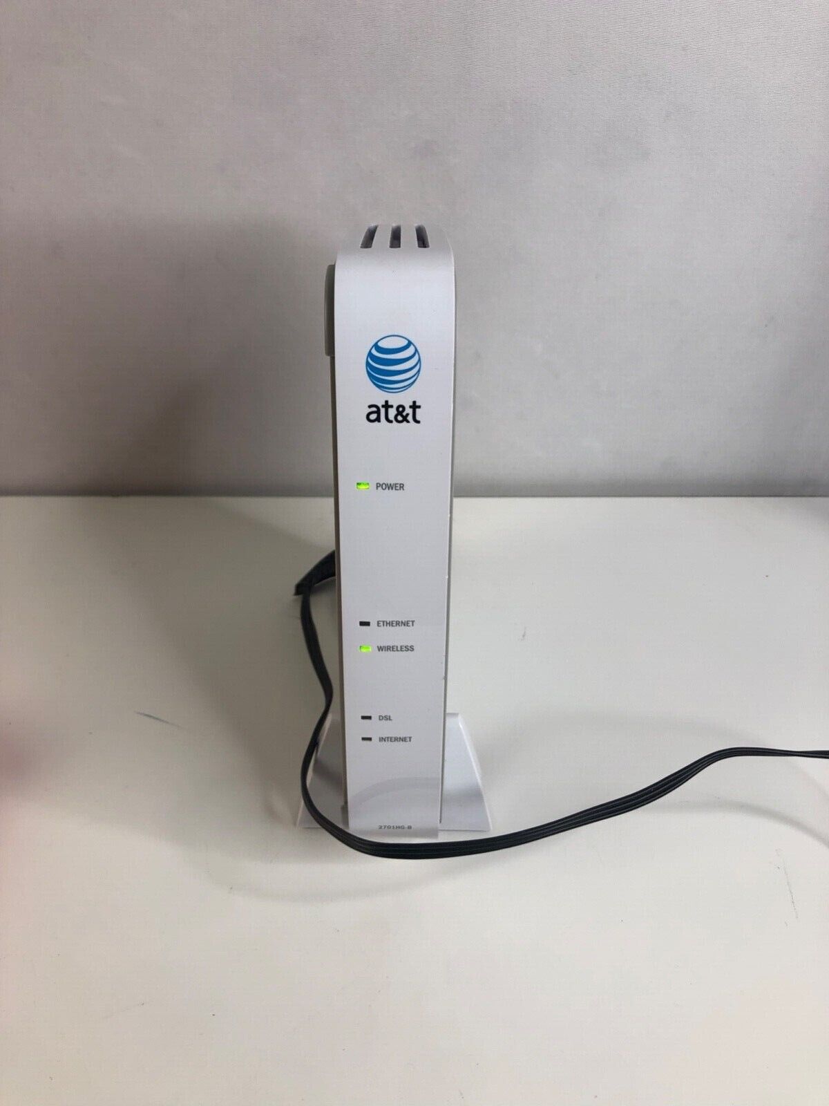 AT&T 2WIRE Gateway Wireless Router with DSL Modem 2701HG-B, Working Tested EUC