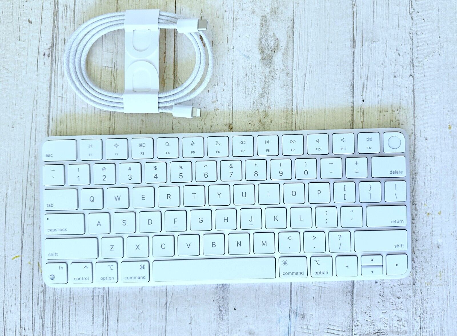 Apple Magic Keyboard with Touch ID for Mac Models with Apple Silicon - US...