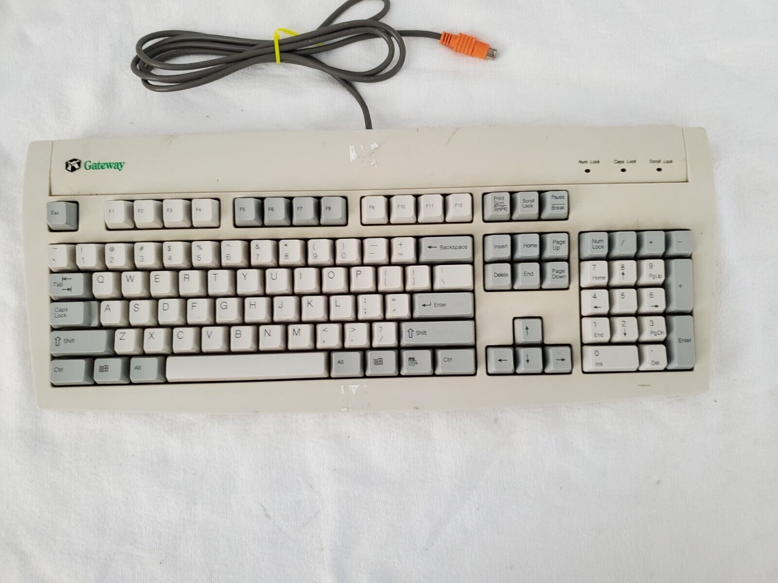 Nice Vintage GATEWAY Model G9900 PS/2 “Clicky”Multimedia Wired Keyboard 7001024