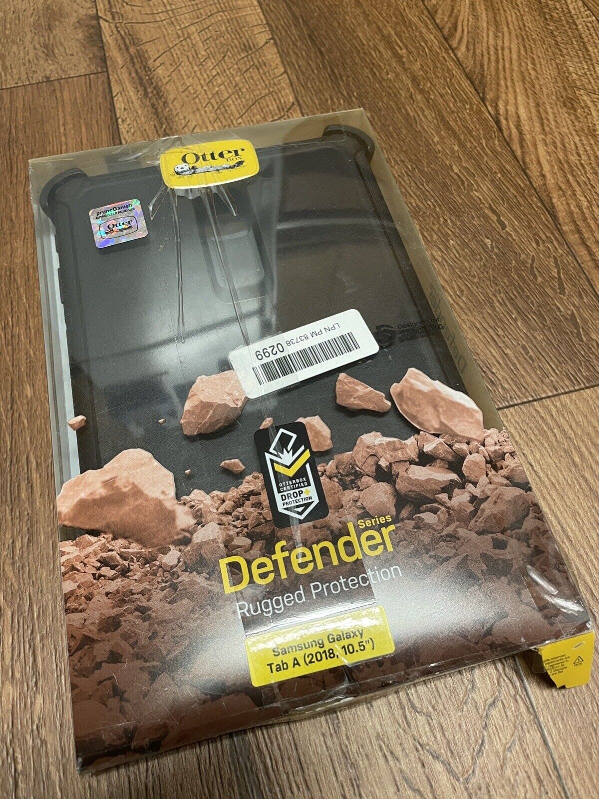 OTTERBOX Defender Series 8.4 in Black - ‎77-40498