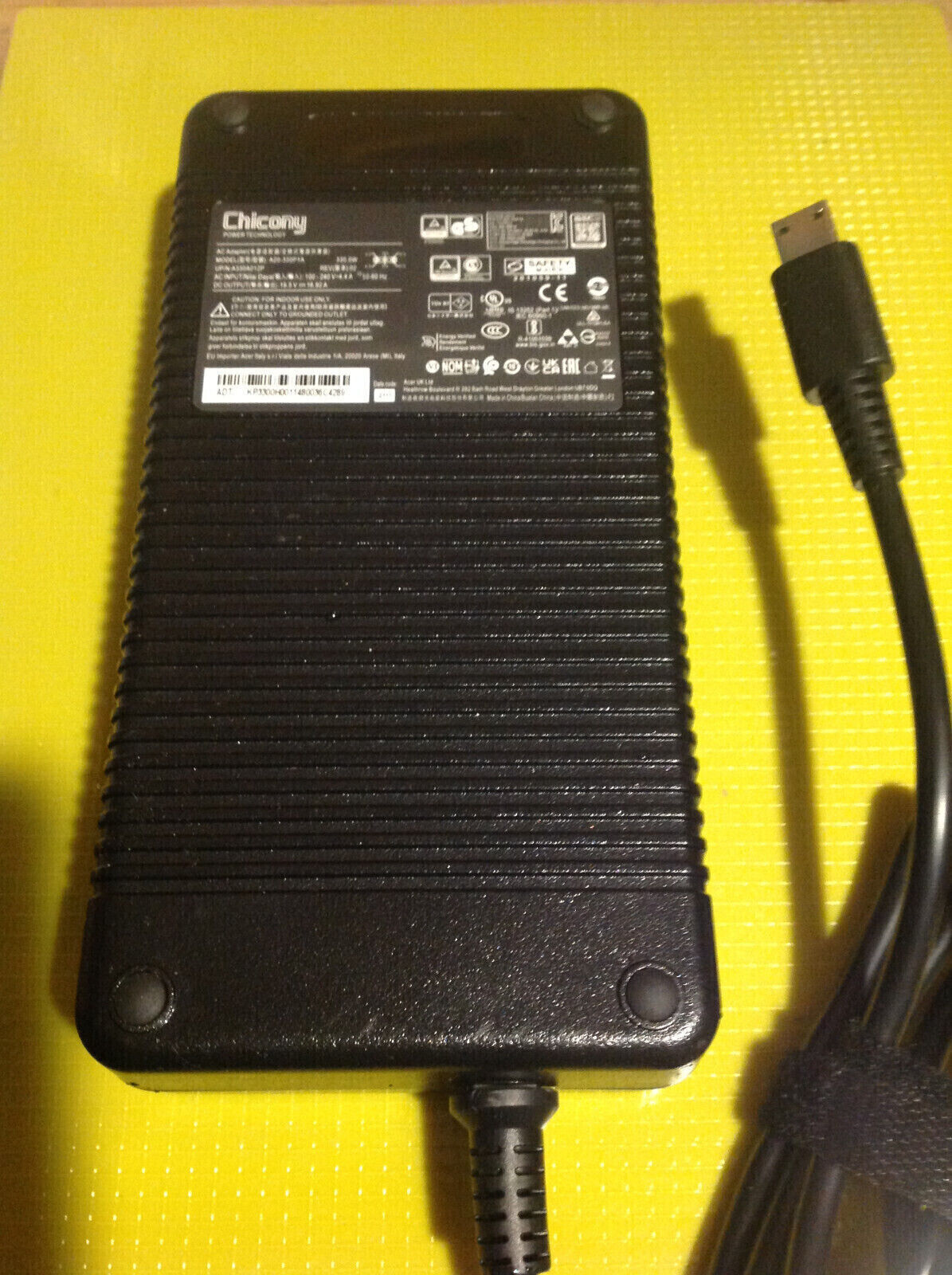 OEM Chicony 330W Laptop Adapter/Charger For MSI MS-17K5 MS-17Q1 MS-17S1 USB-tip