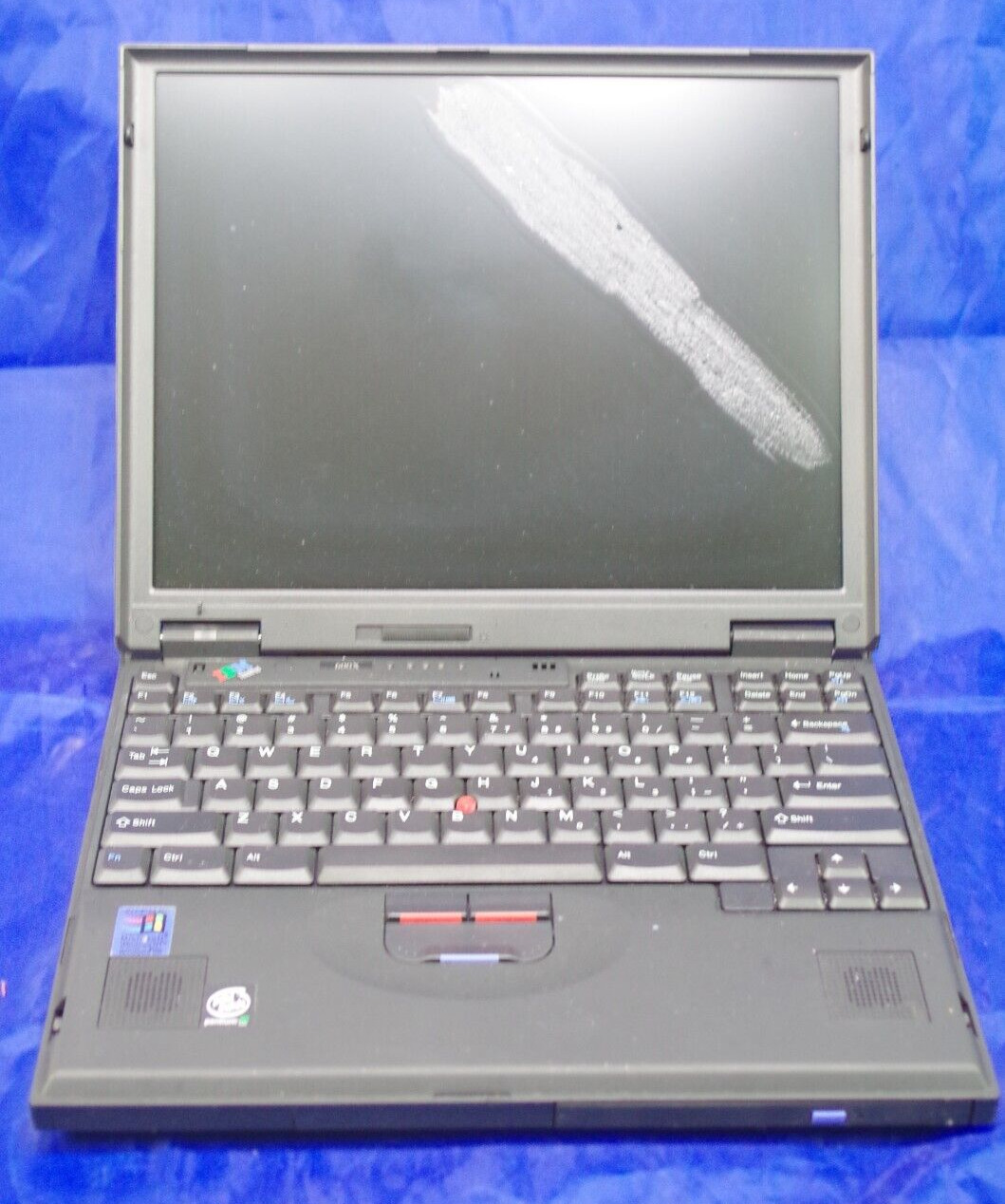 Vintage IBM ThinkPad 600E Laptop Type 2645 READ DESCRIPTION AS IS POWERS ON