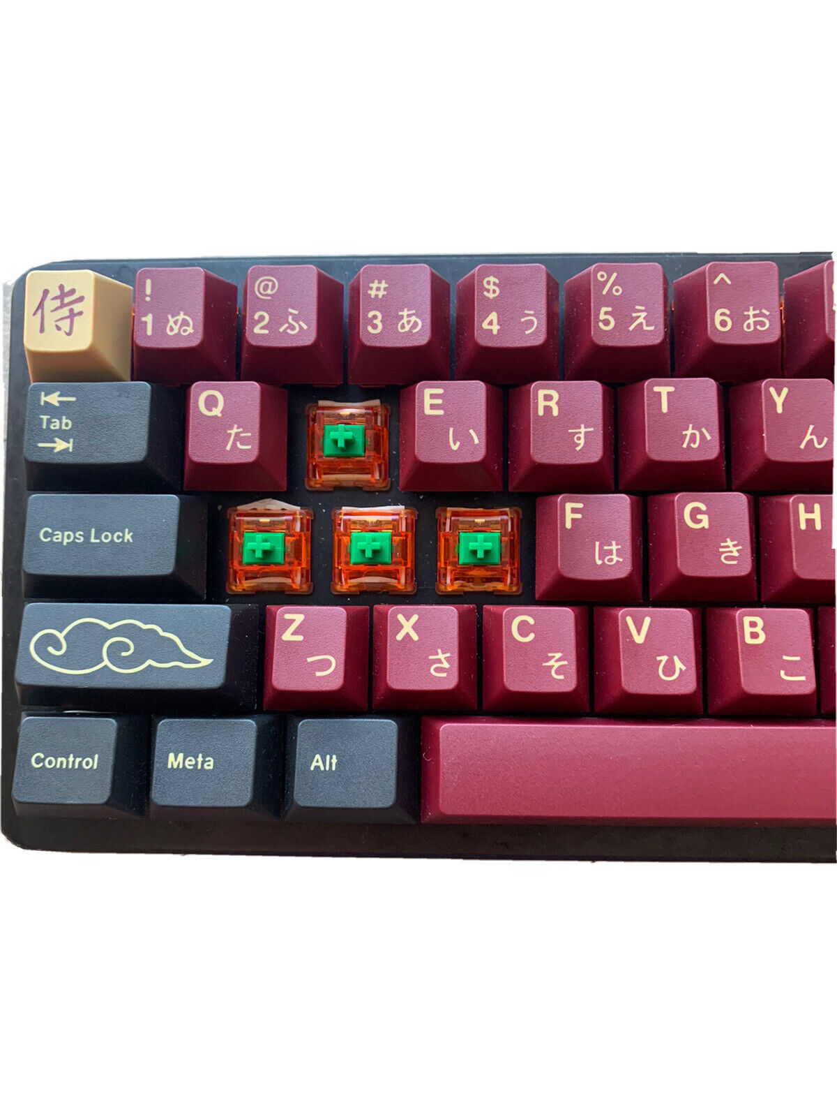 Custom keyboard: Melgeek Z70 Ultra w/ L+F C3 tangerine and GMK Red Samurai