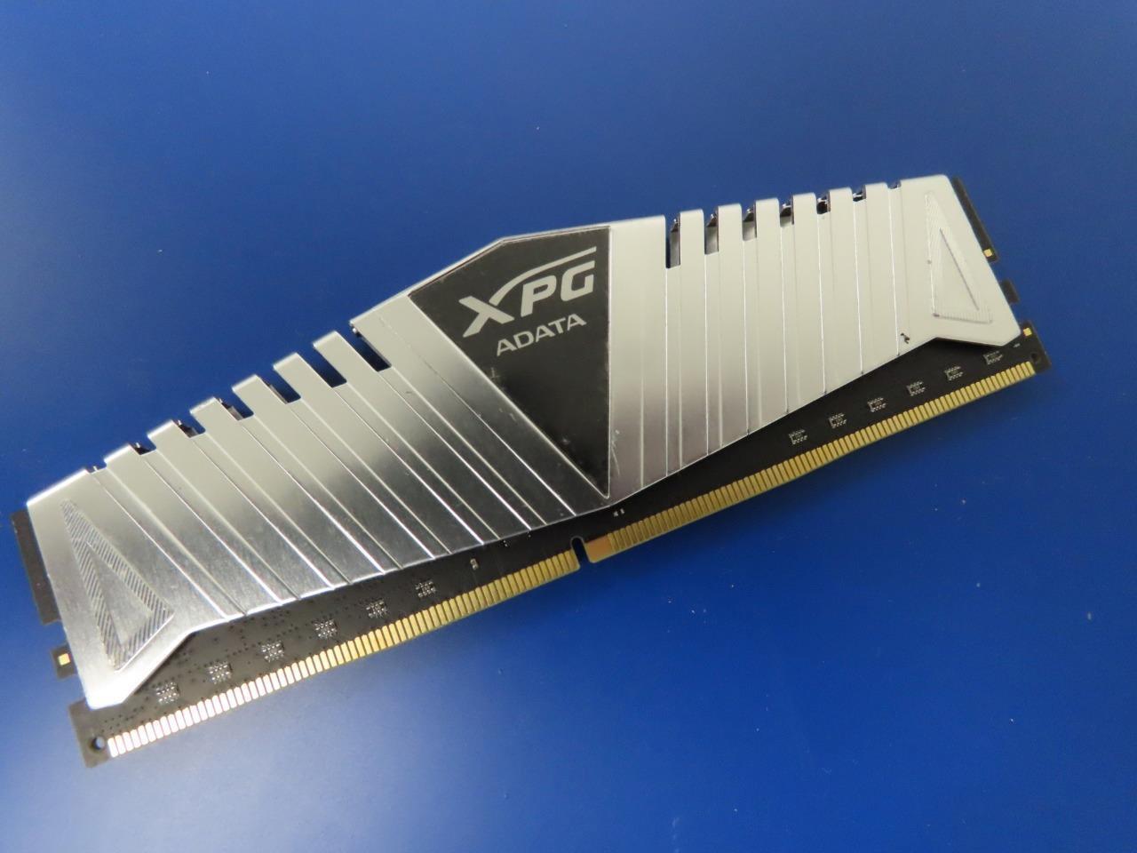 XPG Z1 DDR4 3200MHz PC4 25600 8GB CL16-20-20 Memory Module AX4U320038G16A-DSZ1