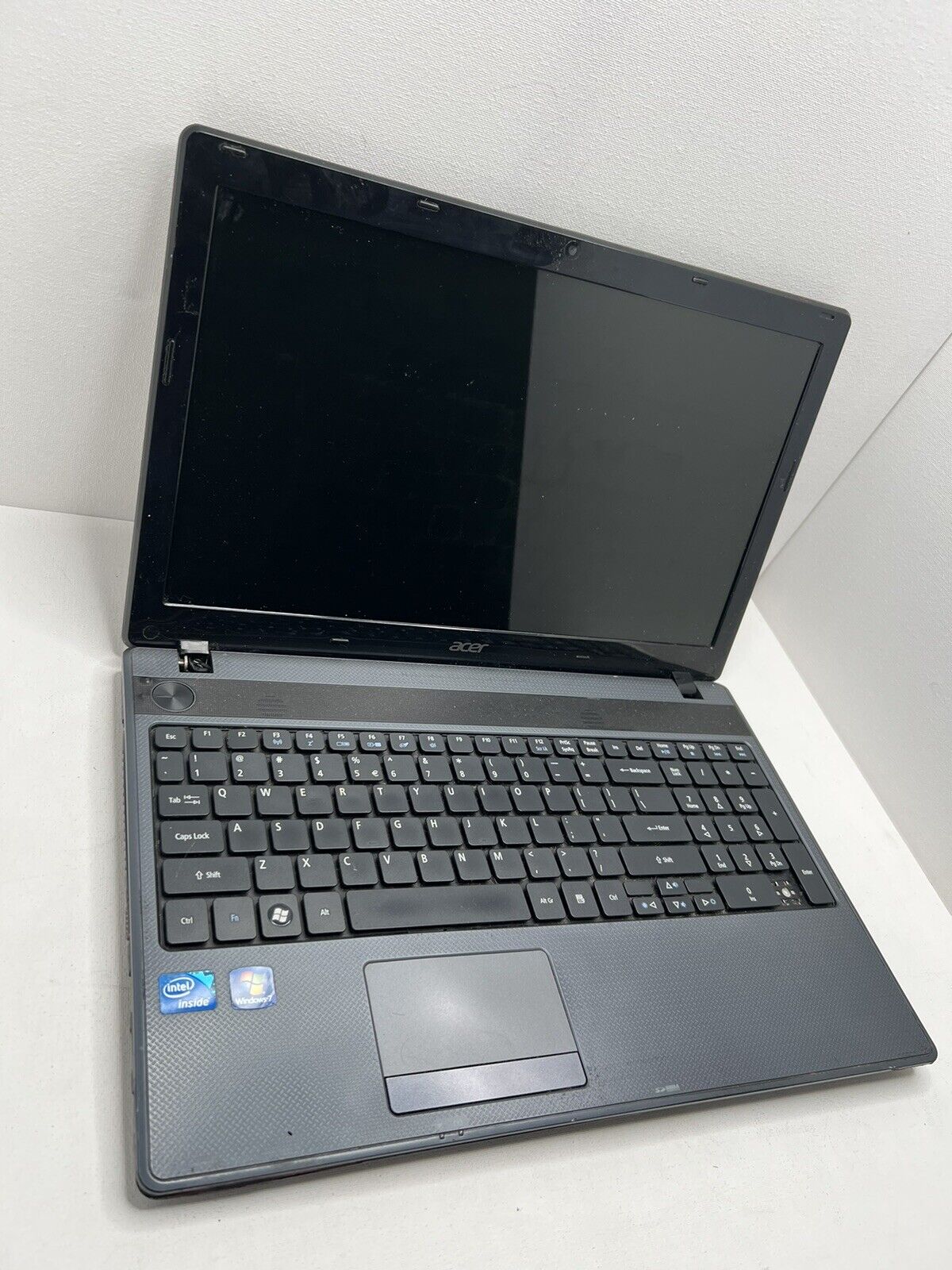 FOR PARTS ACER ASPIRE 5349 Laptop Intel Celeron, HDD 320 GB, RAM 2 GB  *AS IS*