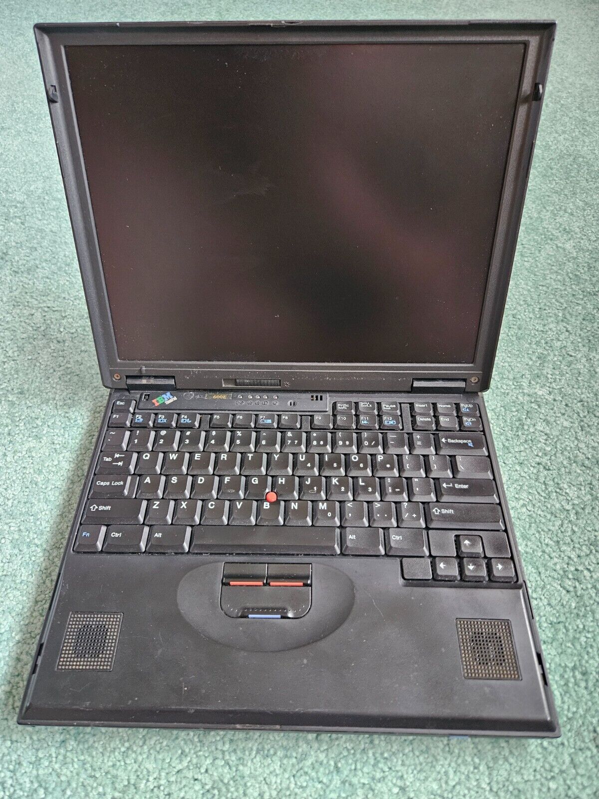 Untested IBM ThinkPad 600E with 256MB RAM
