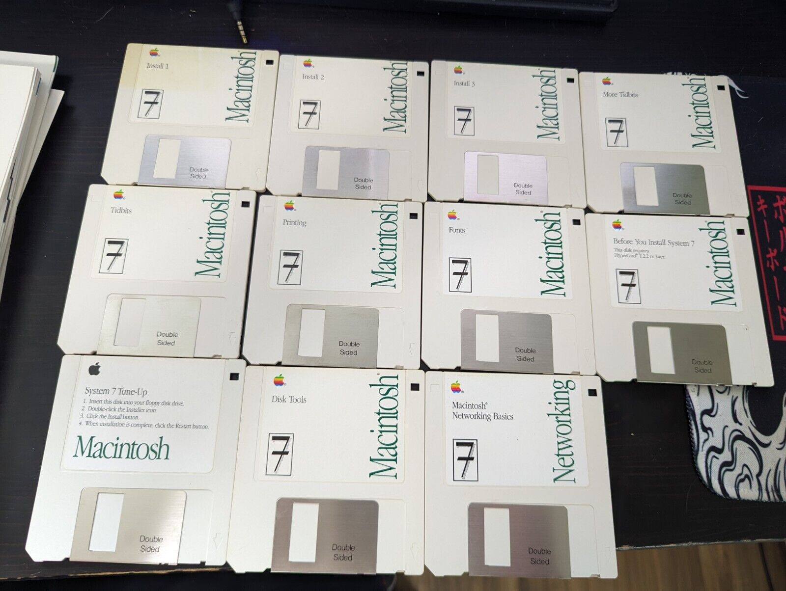 Apple Macintosh System 7 Floppies With Manuals 