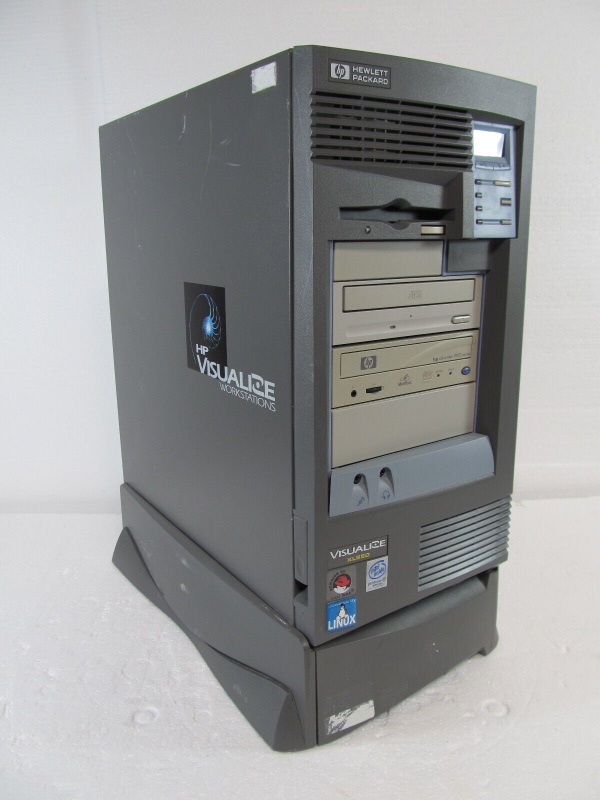 HP Visualize XL 550 Workstation XEON Vintage Computer POWERS ON - AS IS UNTESTED