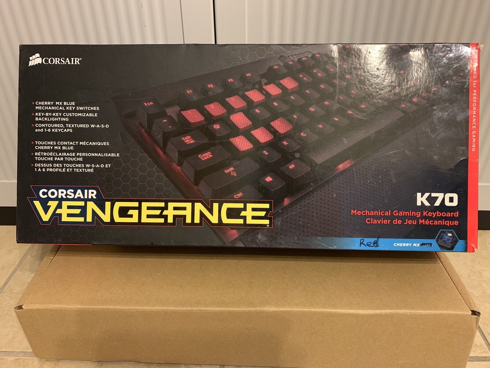 Corsair Vengeance K70 Wired Gaming Keyboard Red Backlight Cherry RED