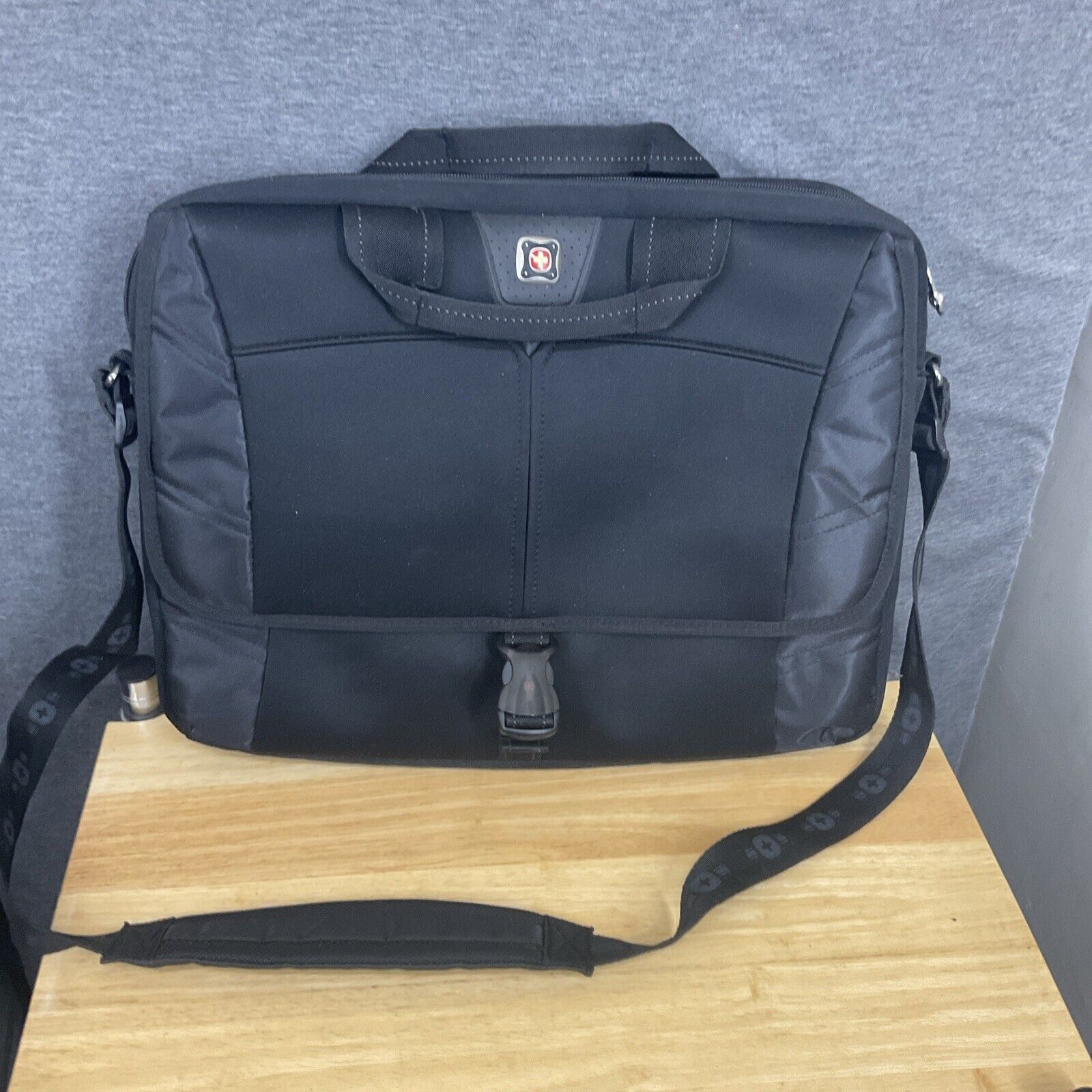 Swiss Army Wenger Blk/Blk Polyester Comp Slimcase Computer Sleeve 092837743366