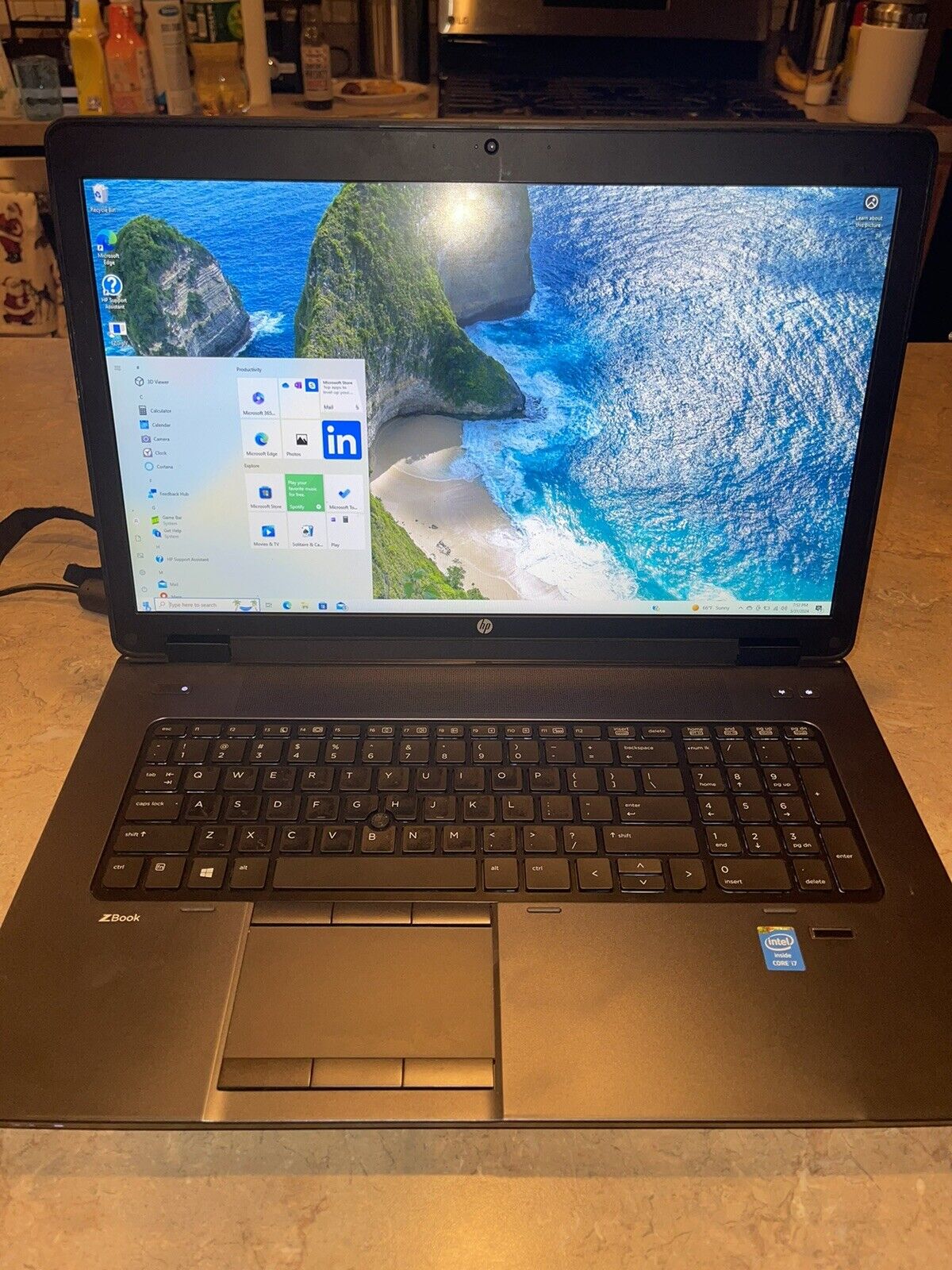 Used HP ZBook 17 G2 laptop I7-4700mq 2.4Ghz 12GB 320GB HDD 
