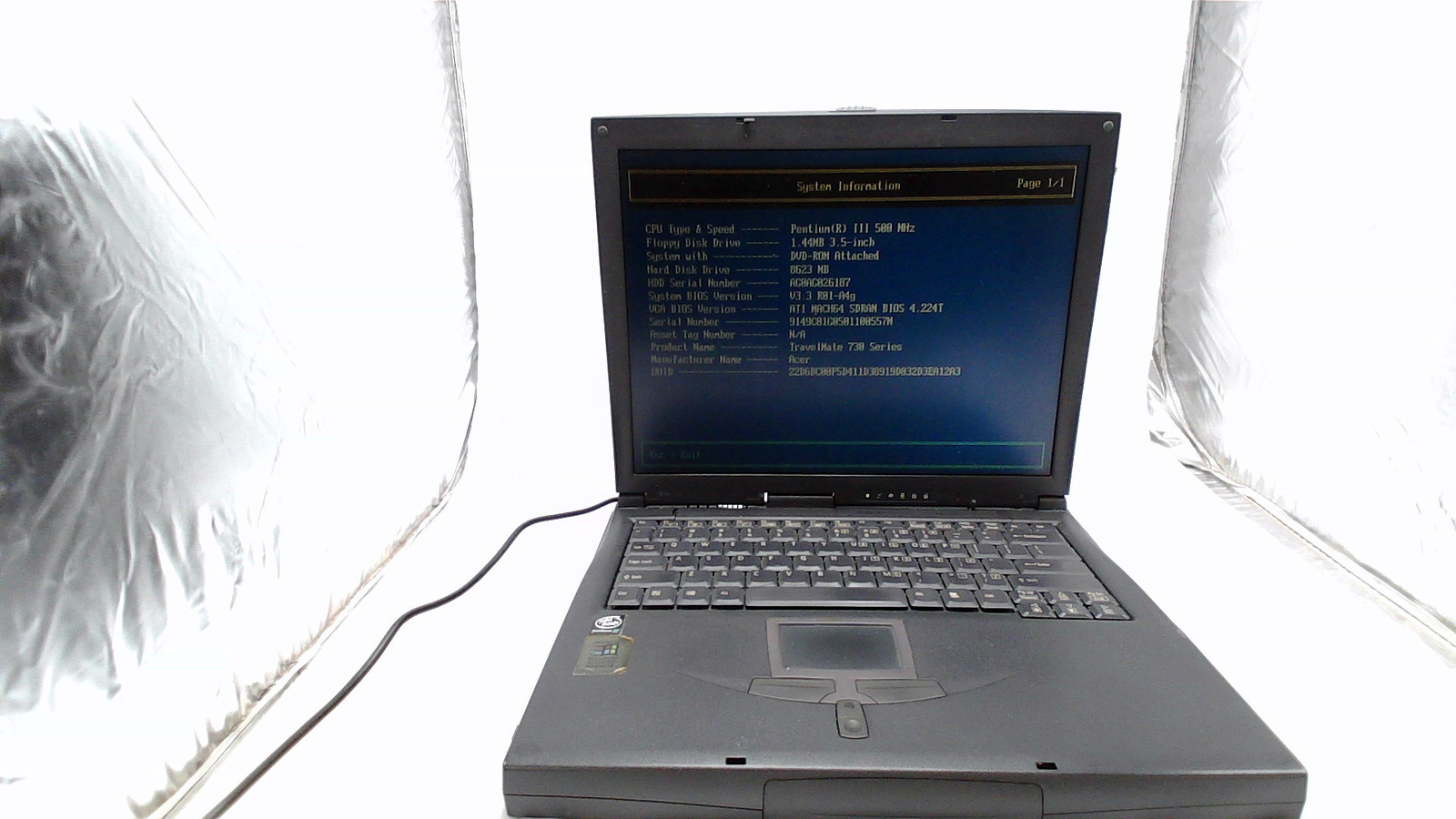 Vintage Acer TravelMate 732TXV POWER TESTED Intel Pentium III 256 MB RAM 
