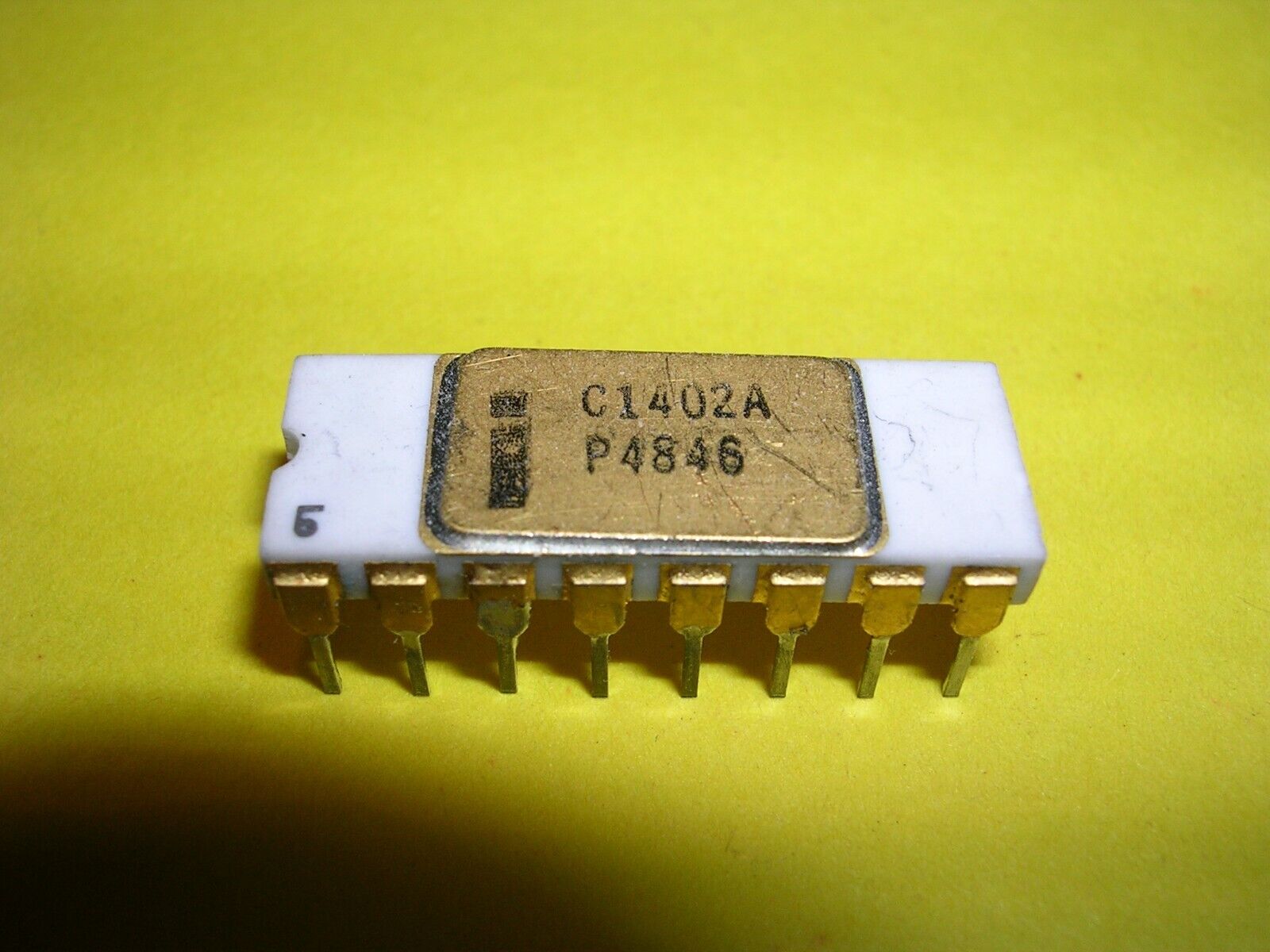Intel C1402A - 1024-Bit (256 x 4) PMOS Shift Register - Type 1