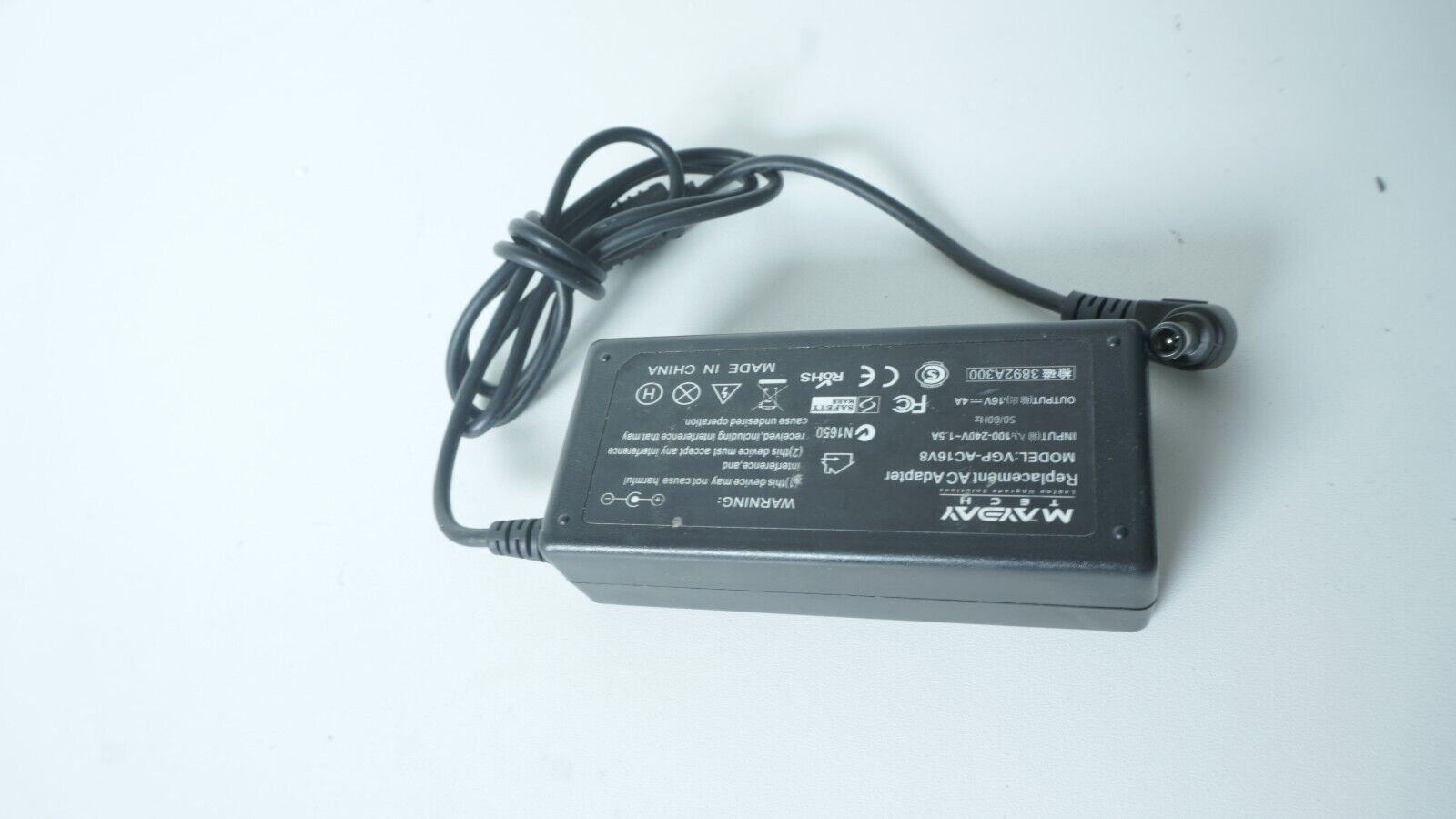 Sony VGP-AC16V8 64W 16V 4A AC Power Adapter Charger ADP-64CB