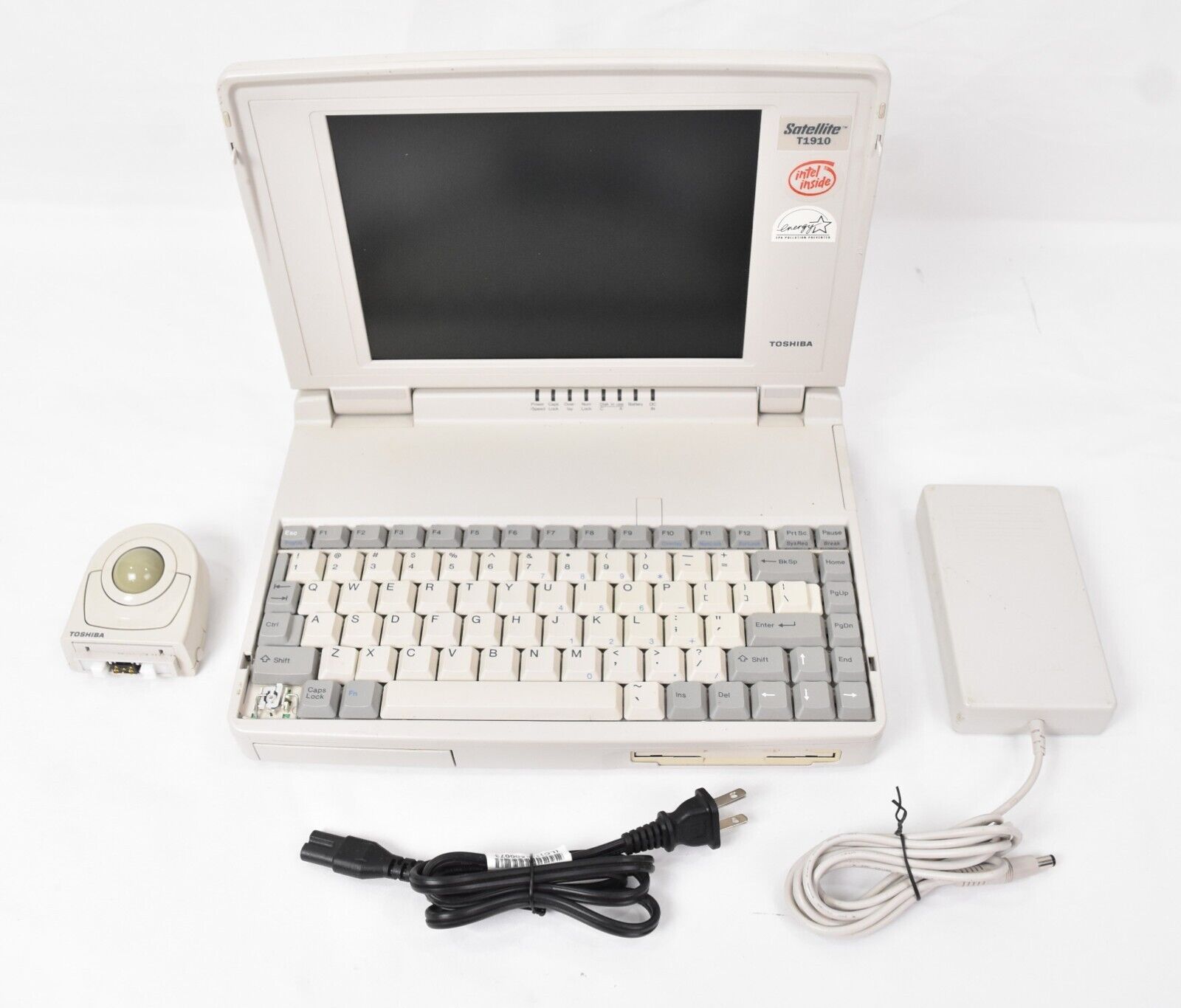 Vintage Toshiba Satellite T1910/12- PA113U 486SX-33 Laptop For Parts or Repair