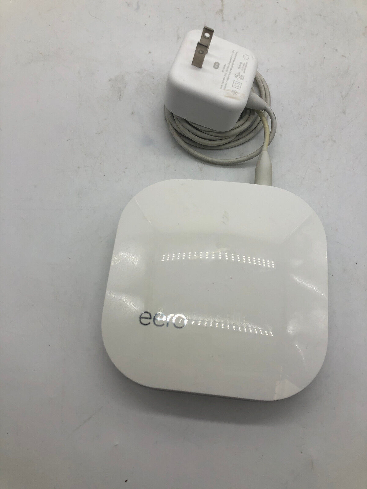 Eero A010001 1st Generation Mesh WiFi Router