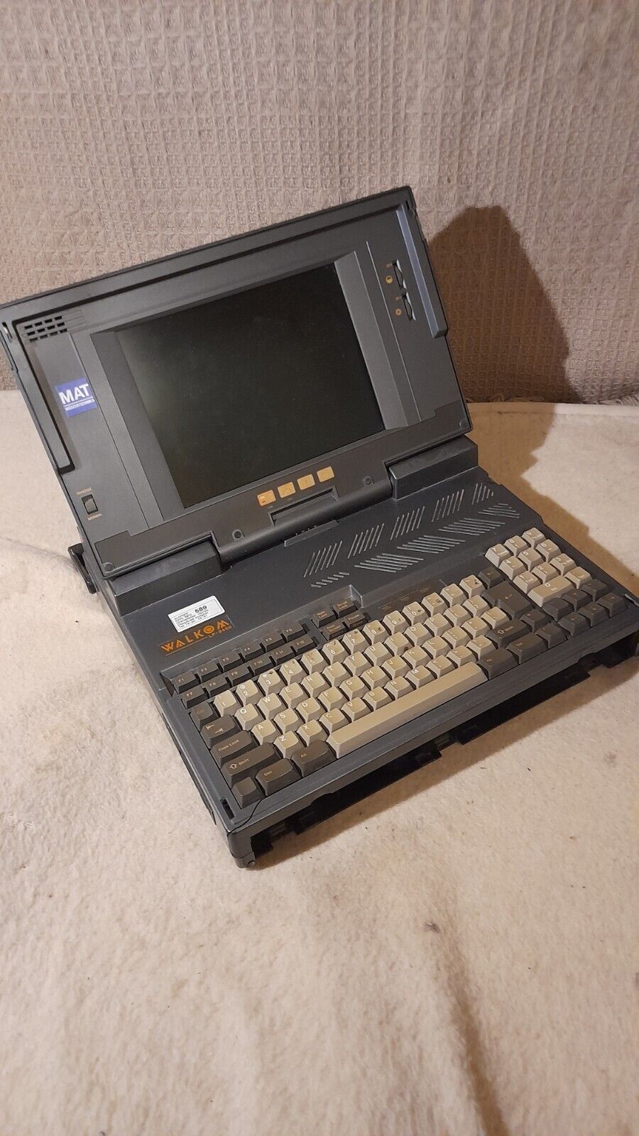 vintage  (1988) rare walkom lp 3450 laptop computer  Intel 286 CPU@16MHz 1M