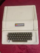 ✅ ⌘ Apple II Computer  , Tested , Working , A2S1-12242  Rev 02 Mobo Original Box picture