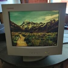 Compaq S710 CRT Monitor Vintage Retro PC VGA Gaming Monitor - Works Great picture
