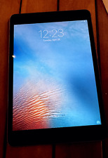 Apple iPad Mini 1st Gen Black - 16GB Wi-Fi 7.9in , works ***SEE DESCRIPTION*** picture