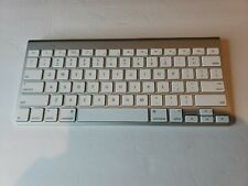Apple A1314 Wireless Keyboard - Silver selling For Parts picture
