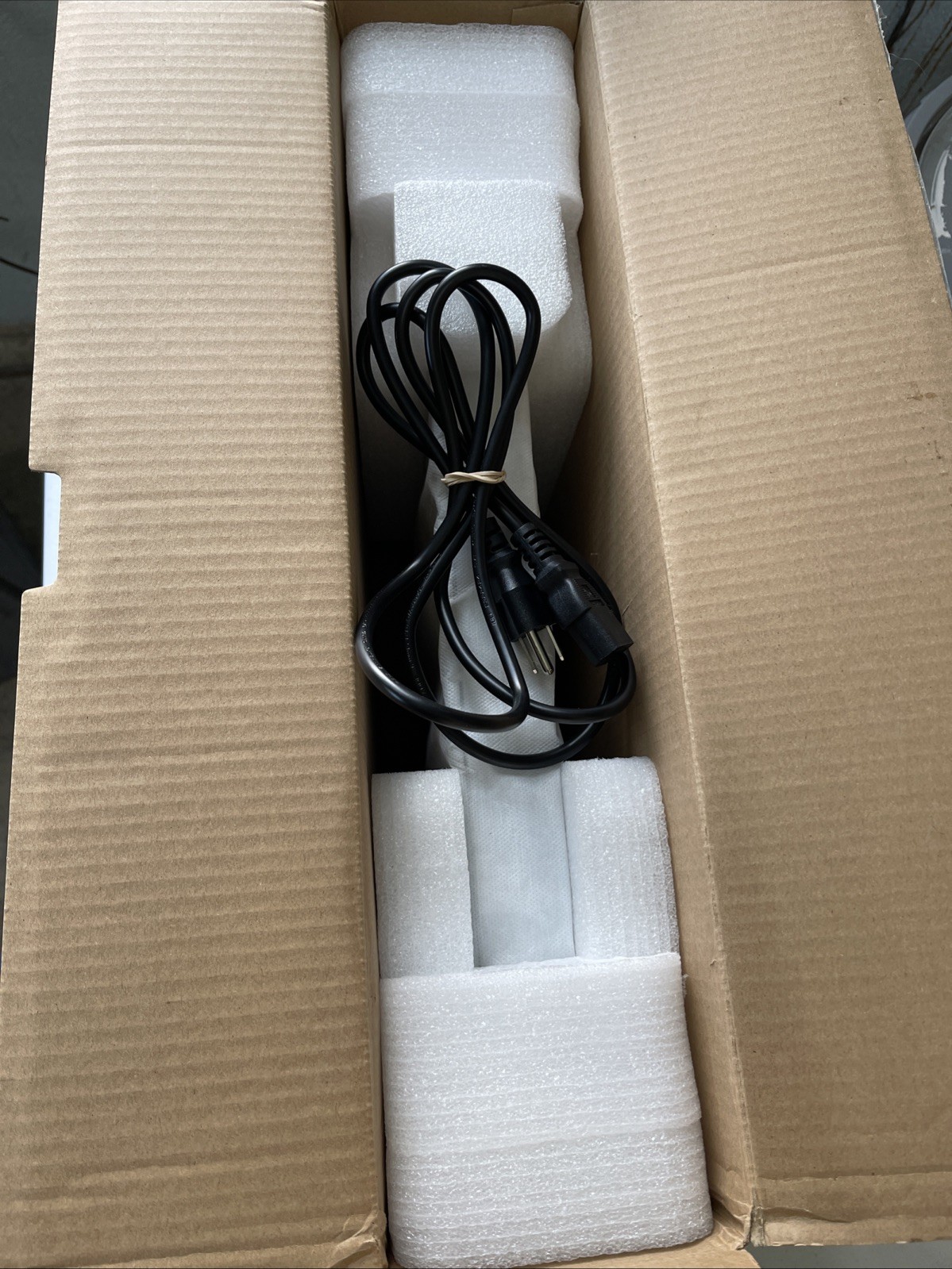 Ubiquiti UniFi USW-16-POE Gen2 Configurable 16-Port Gigabit PoE Ethernet Switch