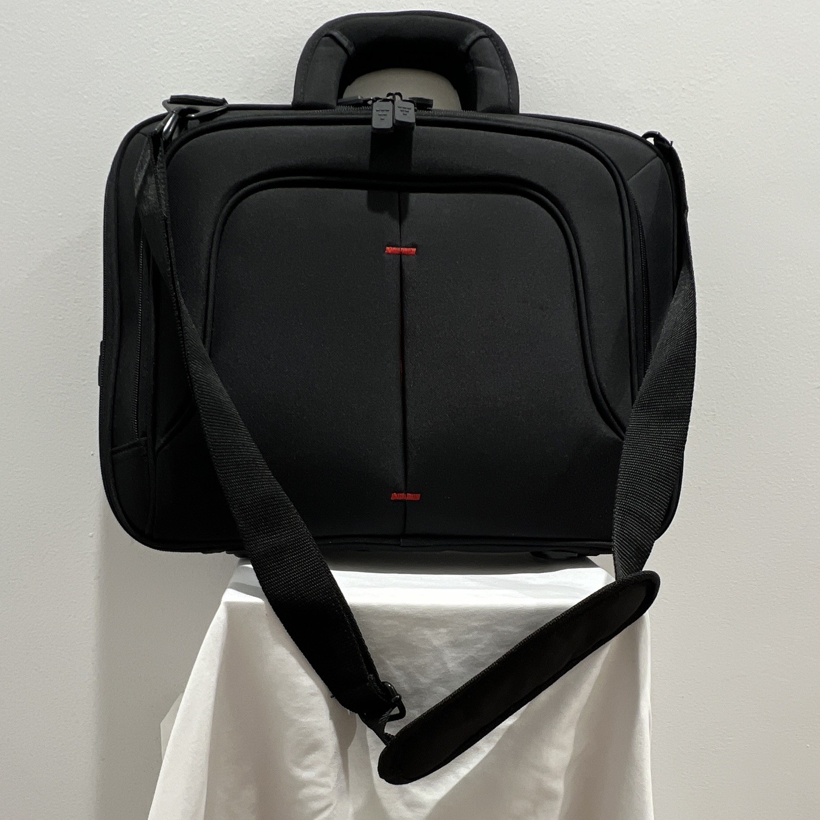 Eco Style Black Polyester 16.5” Laptop Briefcase Padded Partitions Solid