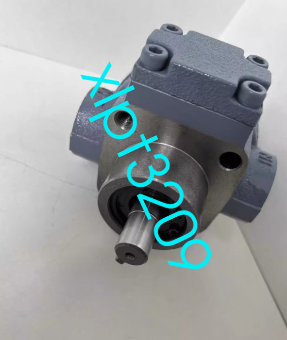 1PCS Nippon（NOP）gear pump TOP-220HWM NEW FedEx or DHL