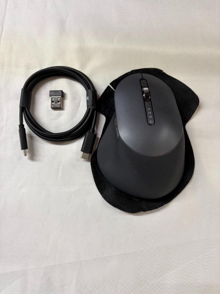 Dell MS900 Premier Rechargeable Wireless Mouse