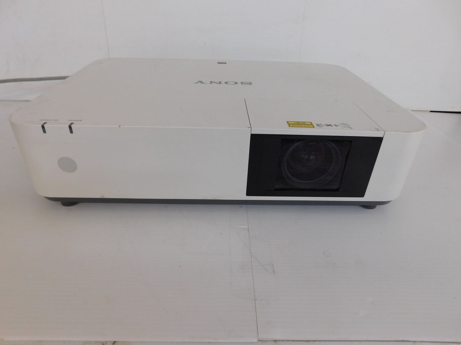 Sony VPL-PWZ10 White 5000 Lumens WXGA HDMI Projector -  (JOV56)