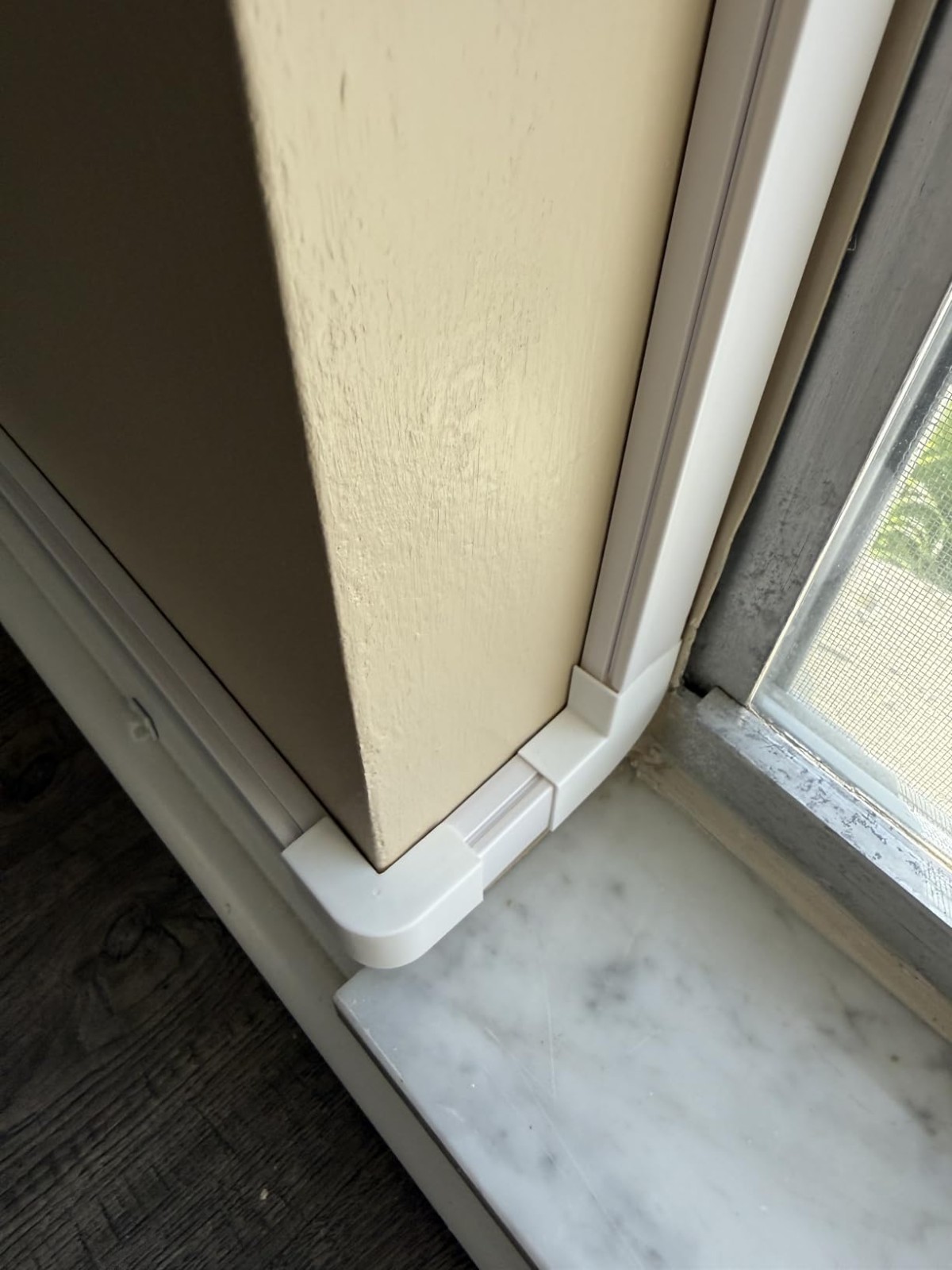 Versatile 157in Cord Hider - Paintable Wall Cable Cover for Elegant Decor