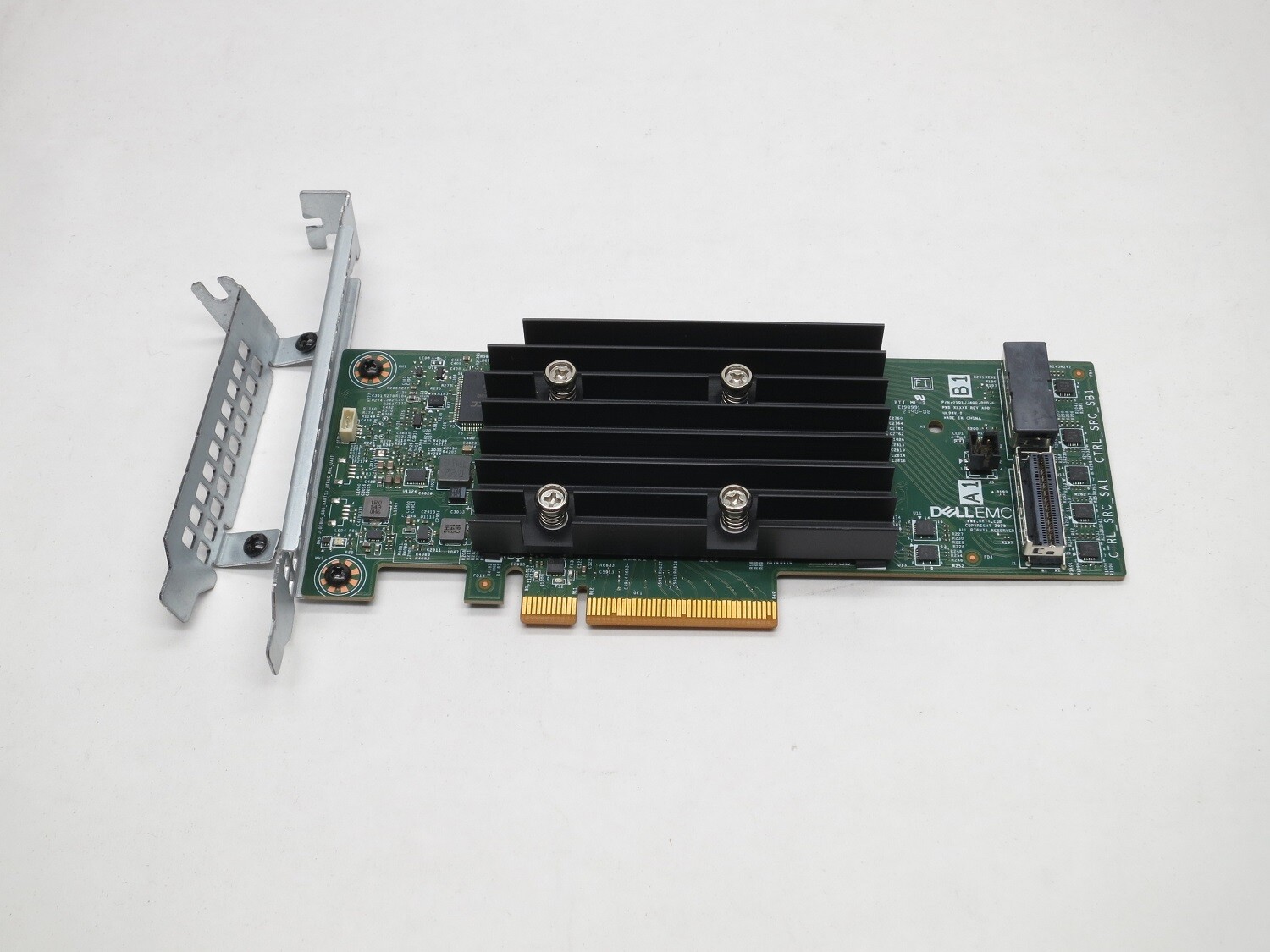 405-ABBS DELL HBA355i SAS/SATA 12G/6G 16P 2x8 INTERNAL PCIE GEN 4 SERIES 11 HBA