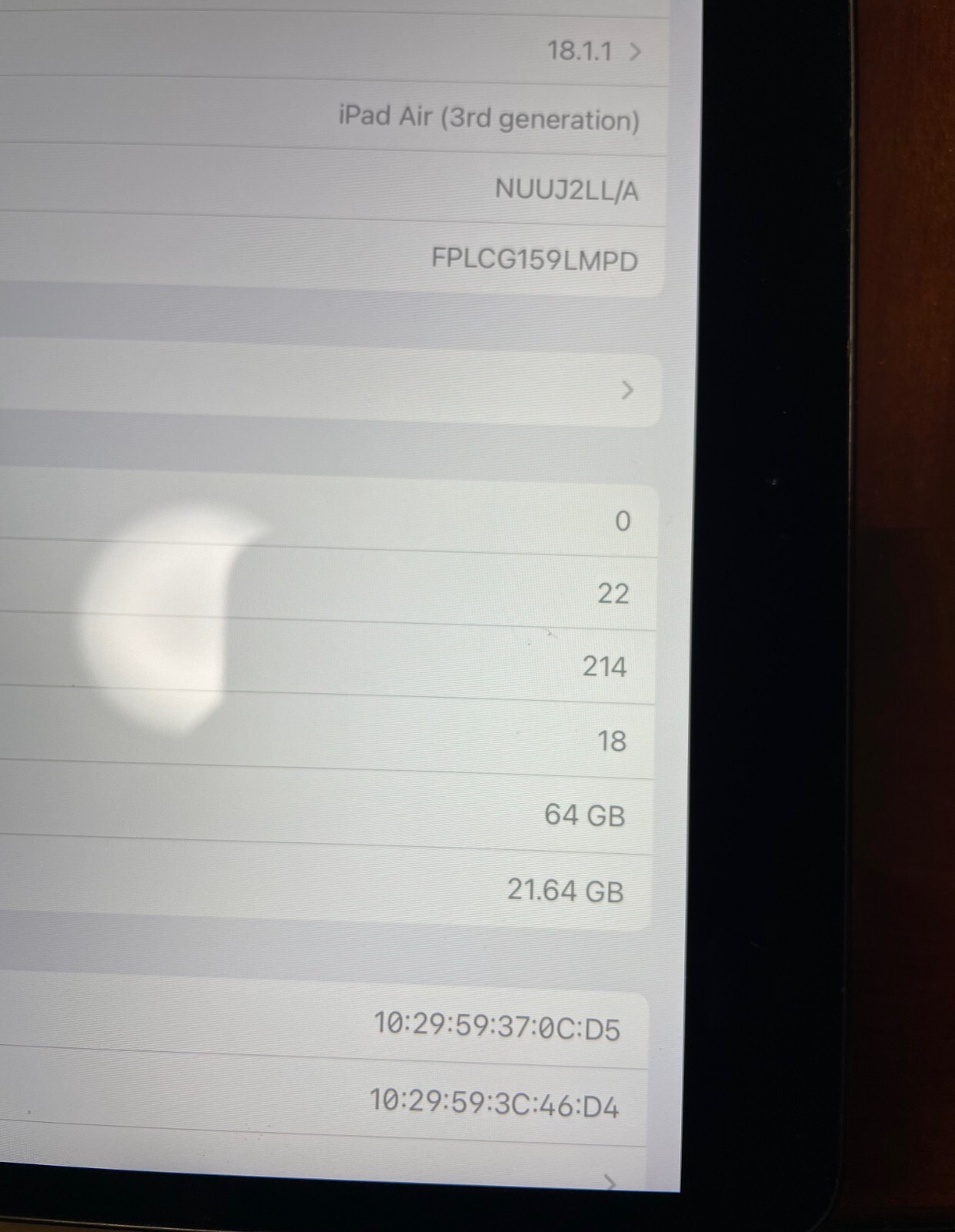 Apple iPad Air(3rd Gen) with Tik Tok app EXCELLENT condition