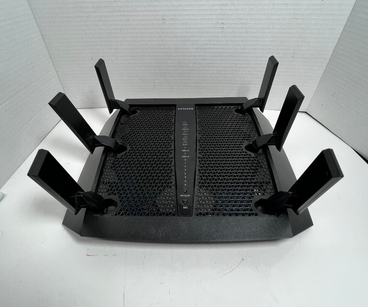 Netgear R8000 Nighthawk X6 AC3200 Tri-Band WiFi 5 Router w/ Adapter, Used tested
