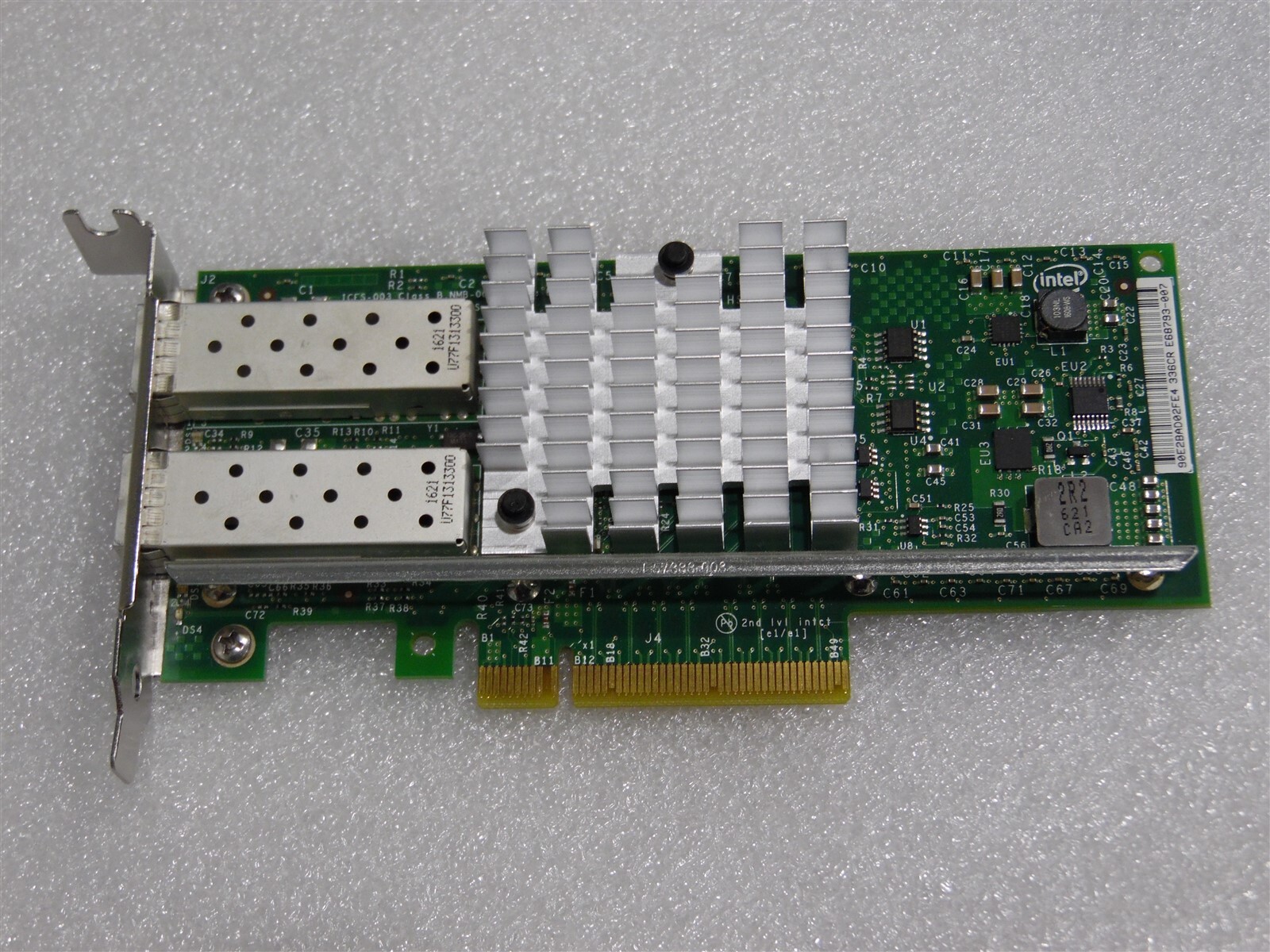 DELL 10GB DA SFP+ INTEL DUAL PORTS PCI-E ETHERNET NETWORK X520-DA2 VFVGR LP