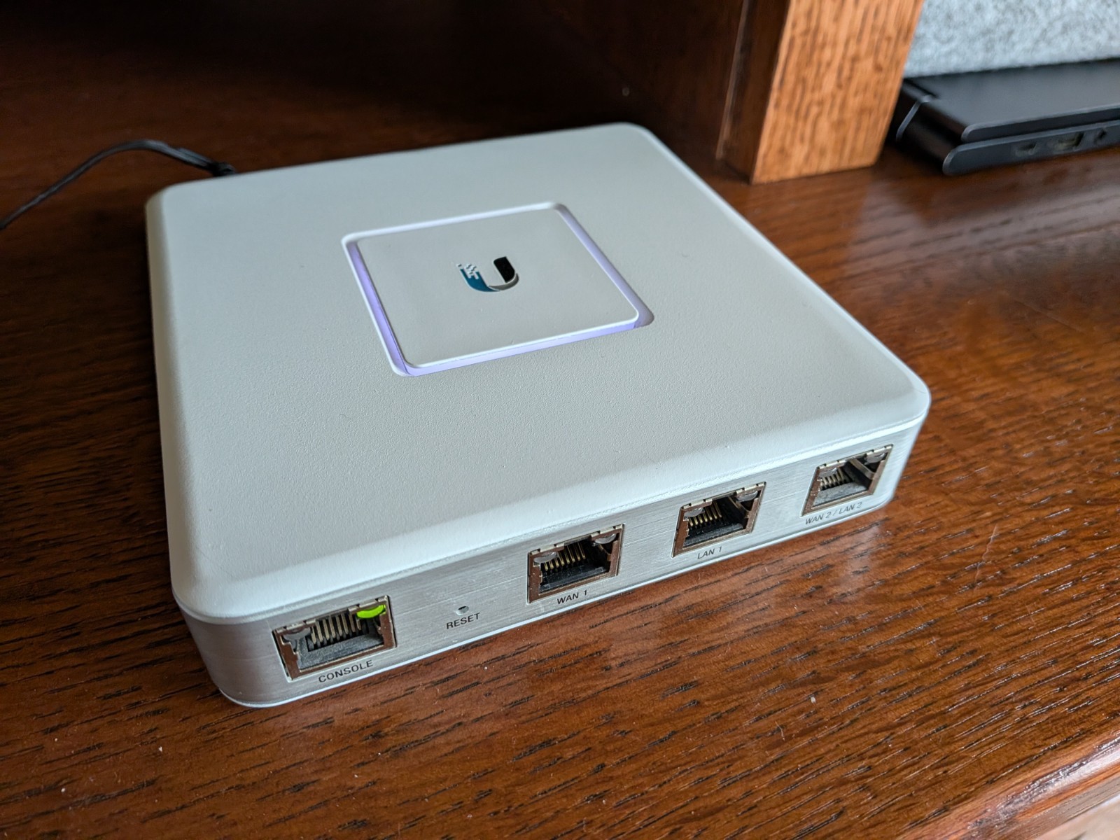 Ubiquiti UniFi Security Gateway USG 3-Port Gigabit Router & Power Adapter TESTED