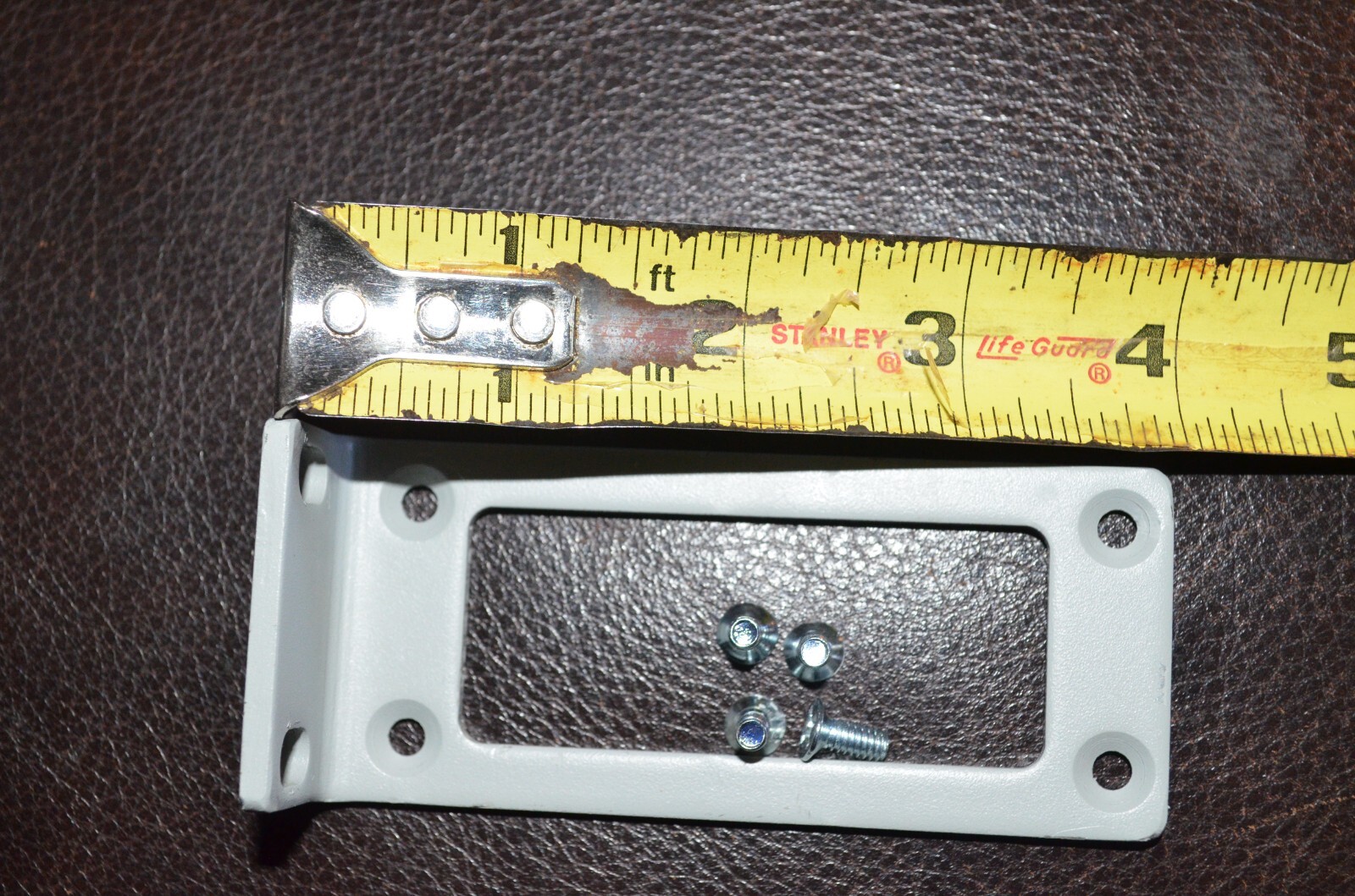 Genuine 1U Rackmount PAIR Ears with 4 Screws Check Point EM 7500 IP 390 Firewall