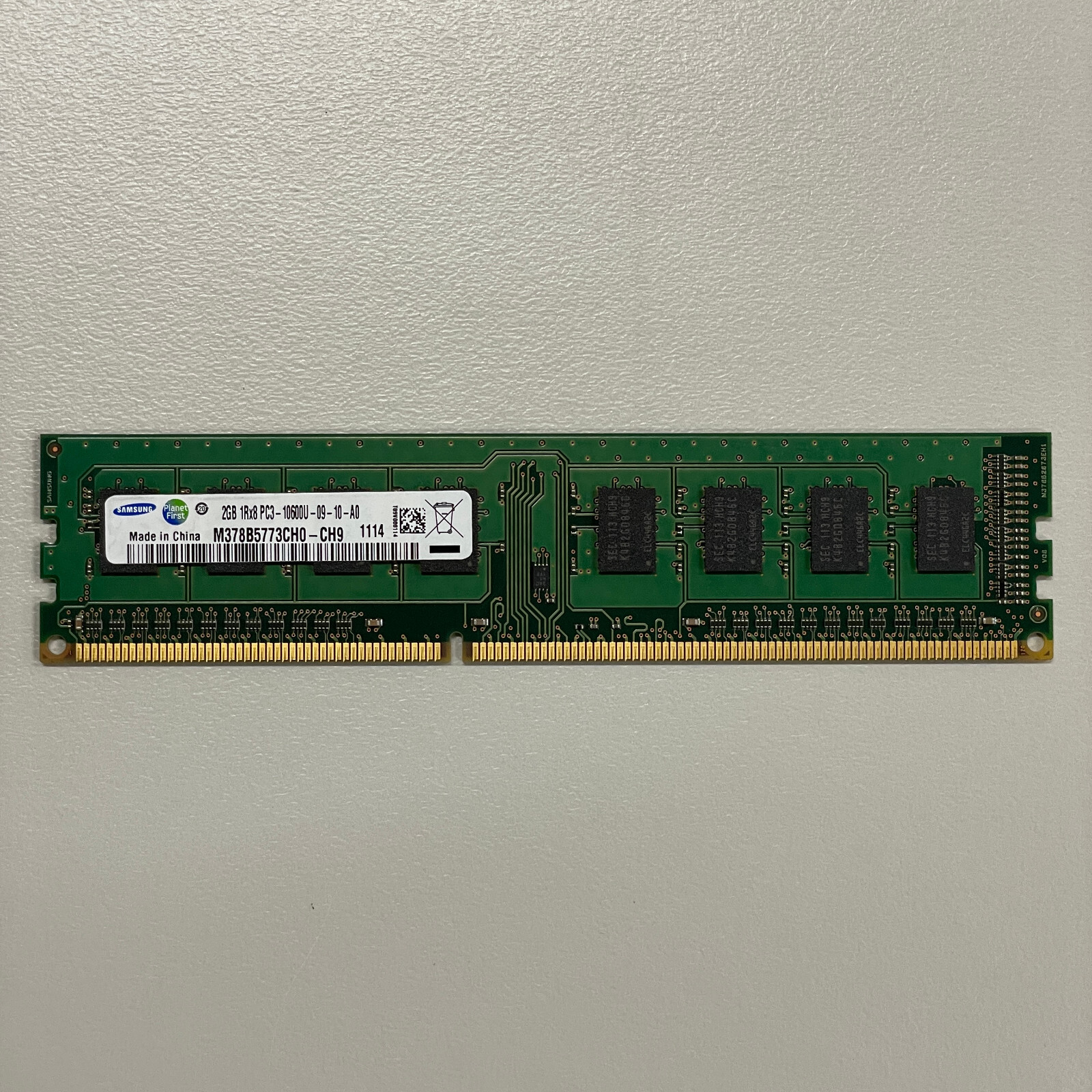 Samsung 2GB DDR3 RAM PC3-10600 1333MHz non ECC Unbuffered DIMM M378B5773CH0-CH9