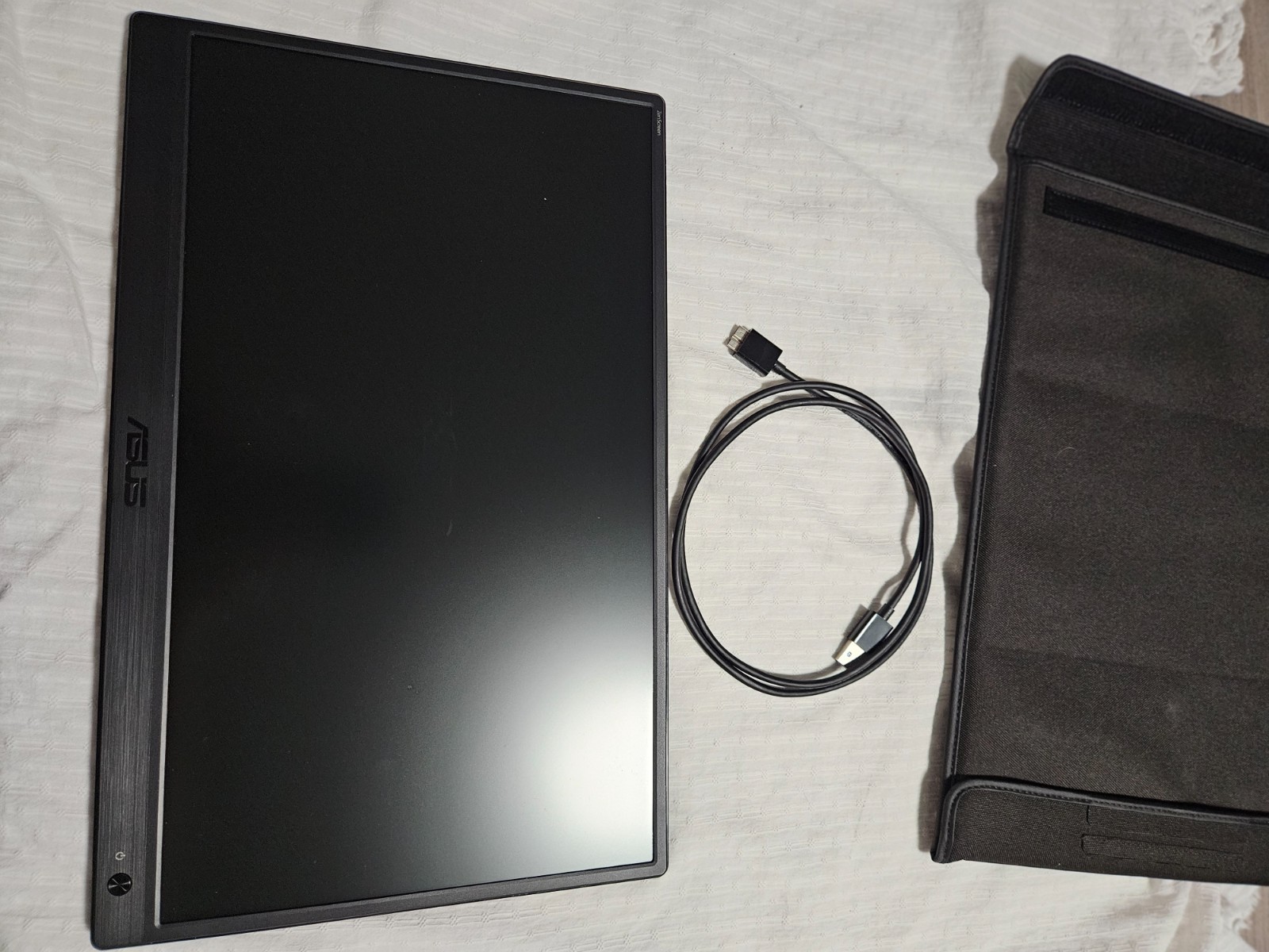 ASUS Portable Monitor 14x9 inch (Model MB165B) Plus Case and Wire