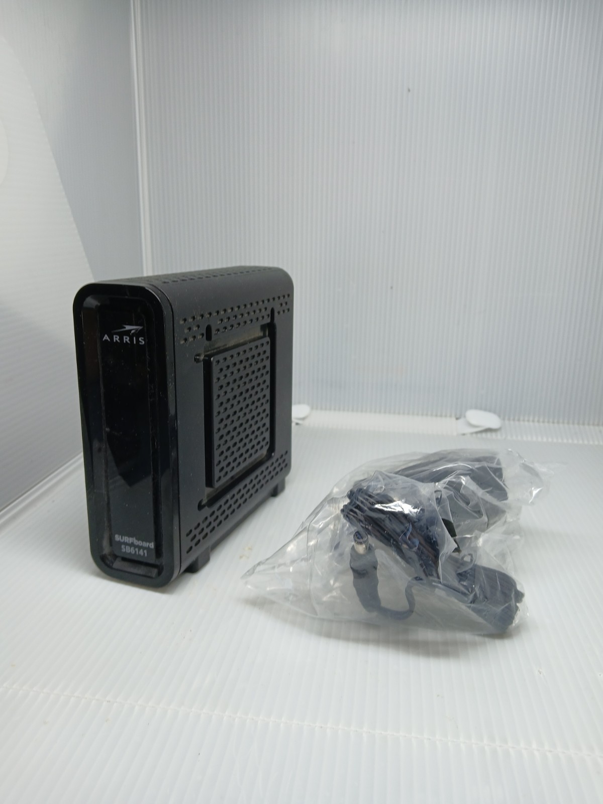 ARRIS Surfboard SB6141 DOCSIS 3.0 Cable Modem Untested AS IS