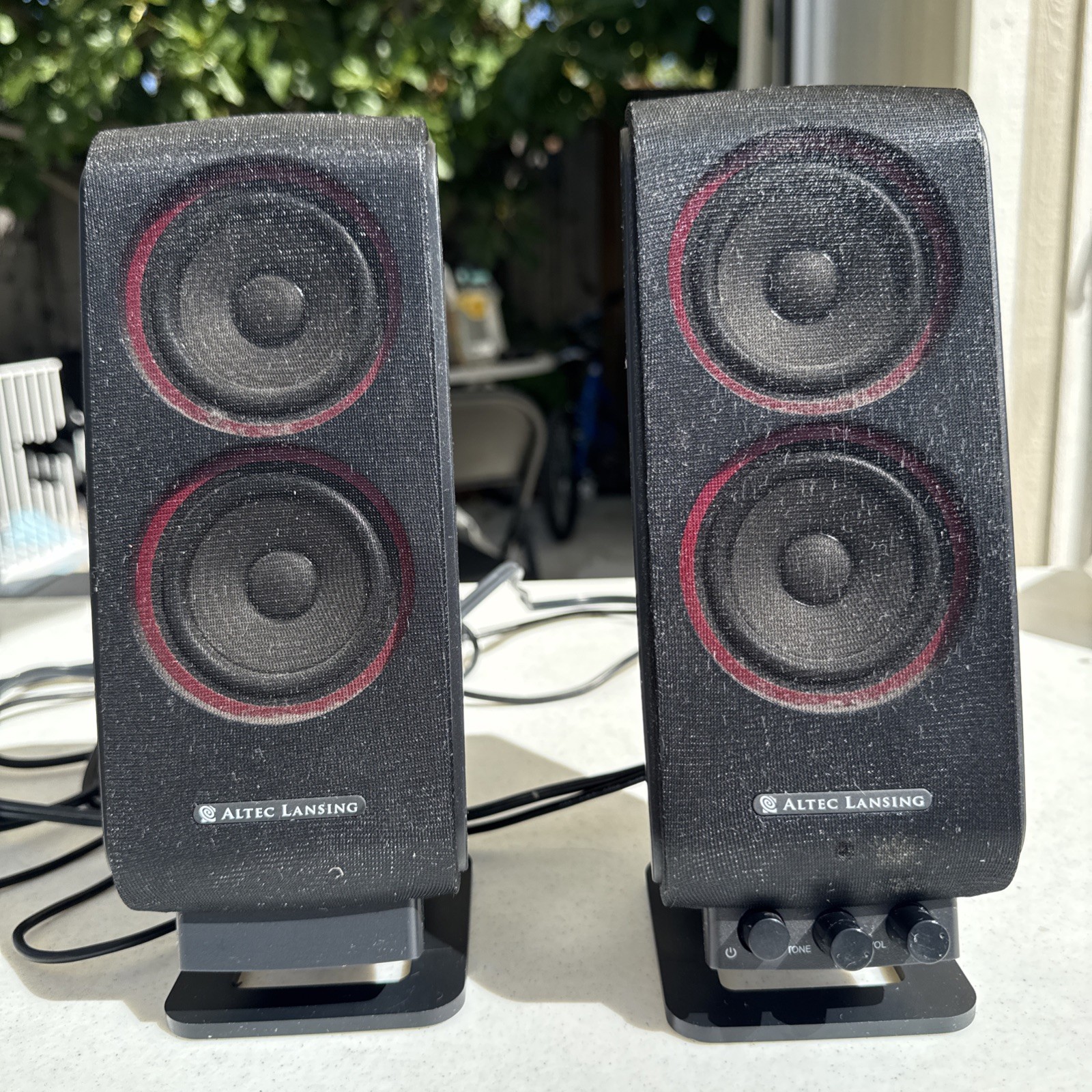 Altec Lansing VS2420 Computer Multimedia System PC Speakers Built-in Aux 8W RMS
