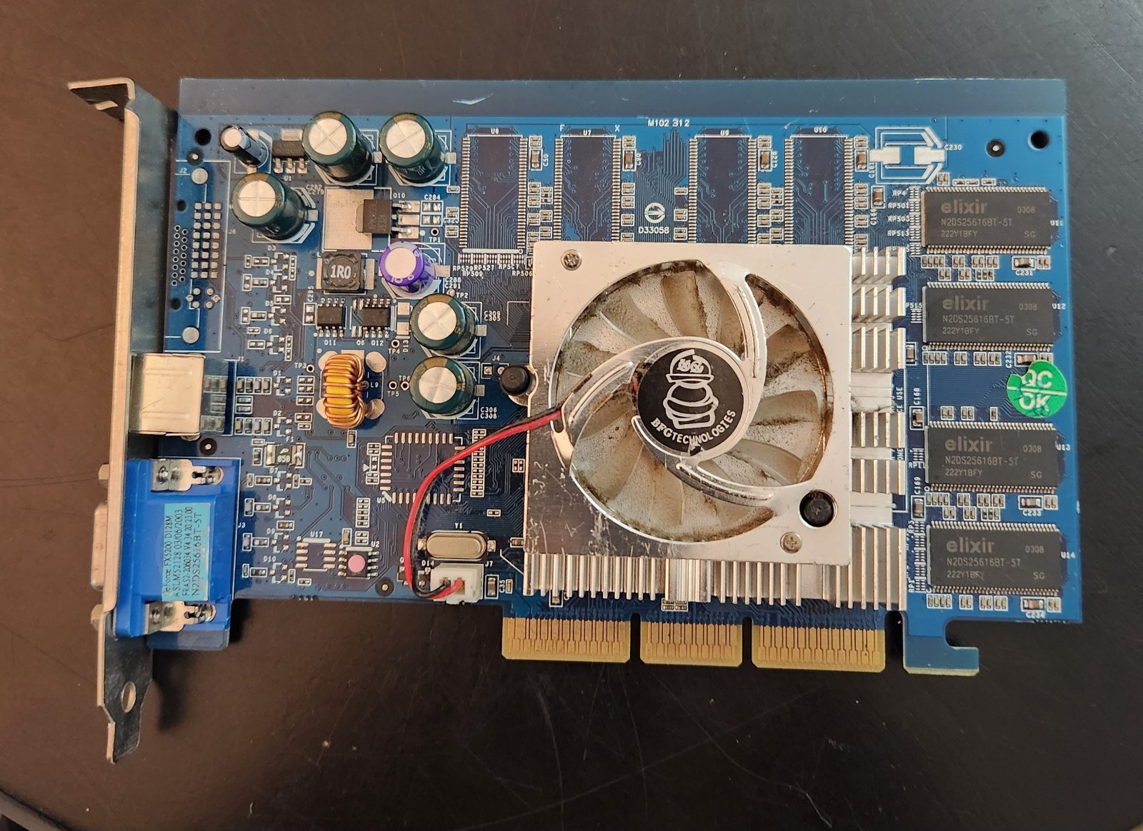 BFG Tech GeForce FX 5200 256MB DDR AGP 4X/8X Graphics Card ASLM52256 #E0690