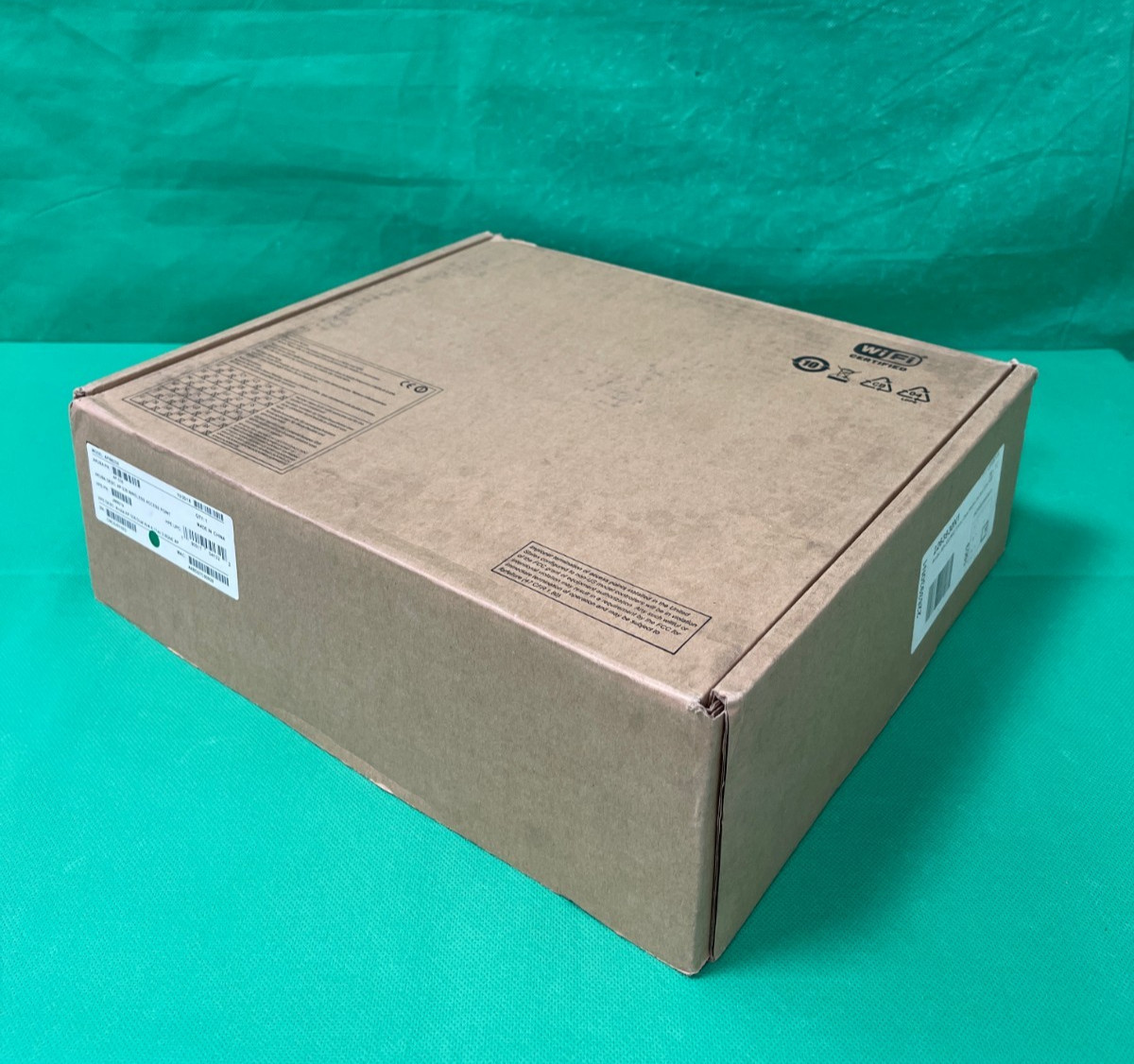 Aruba APIN0335 AP-335 Dual-Band Wireless Access Point (JW801A)