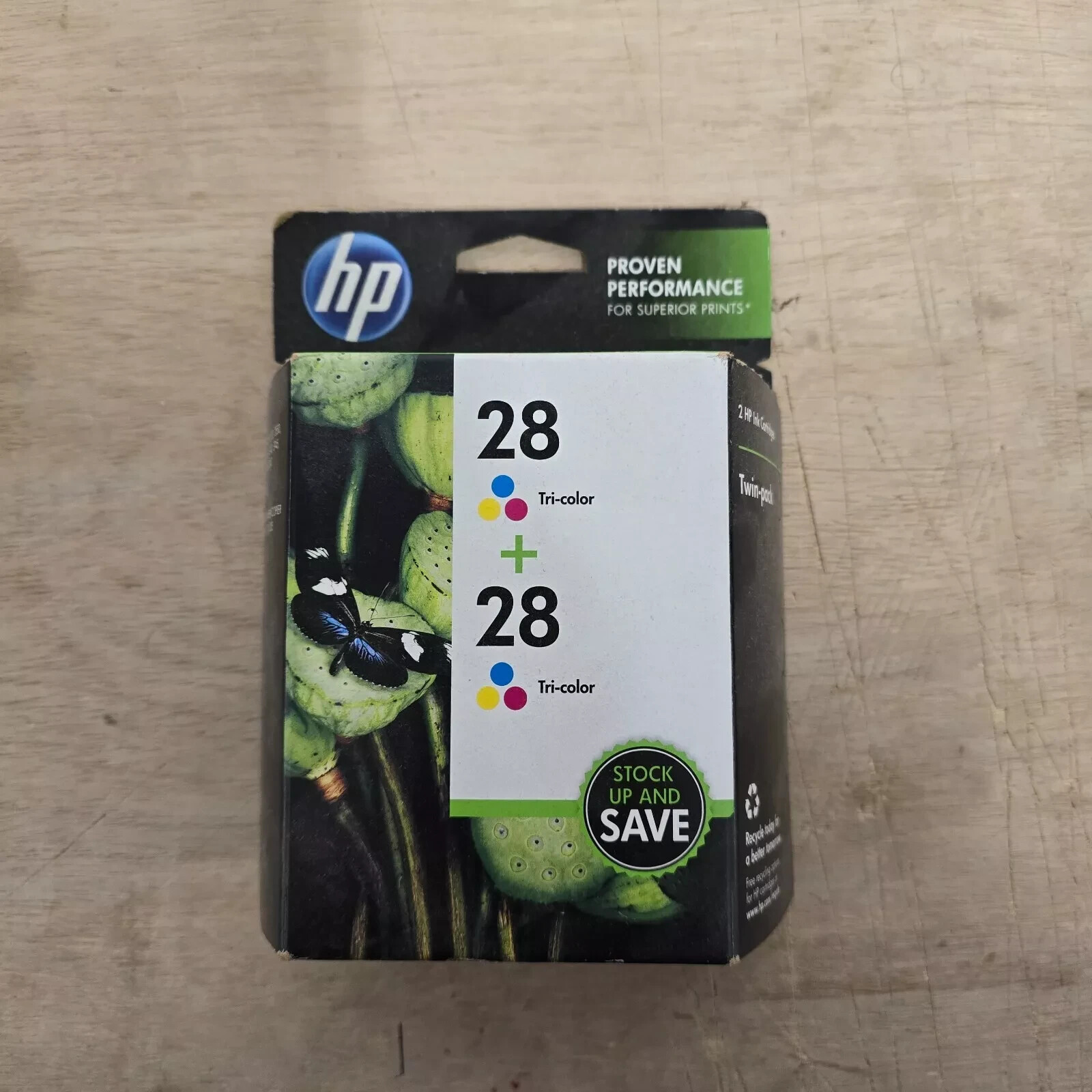 New Genuine HP 28 Tri-Color Ink Cartridge Twin Pack CD995FN Exp 11/2013