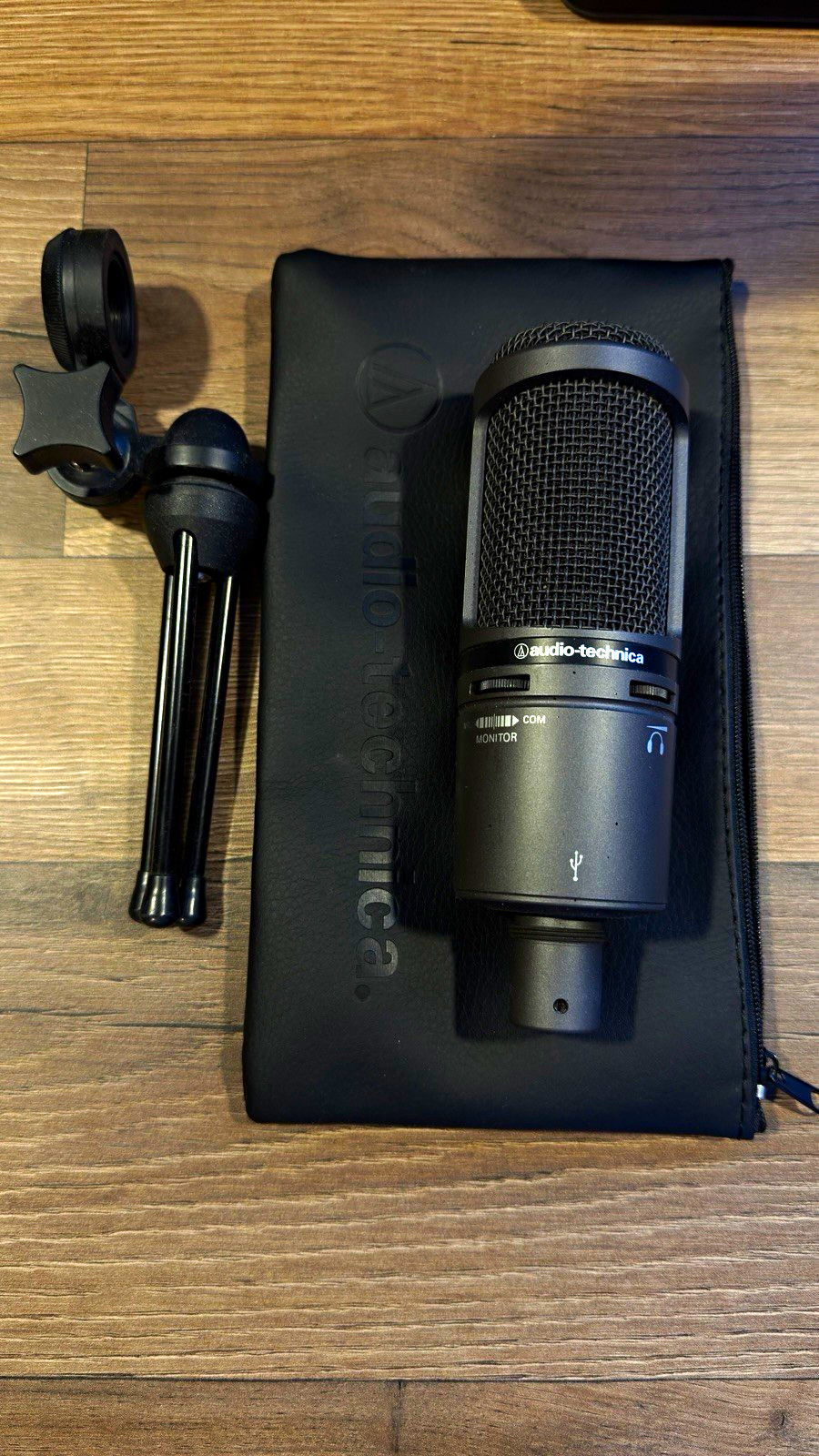 Audio-Technica AT2020USB+ Black USB Cardioid Mic w/ Desk Stand, Pouch