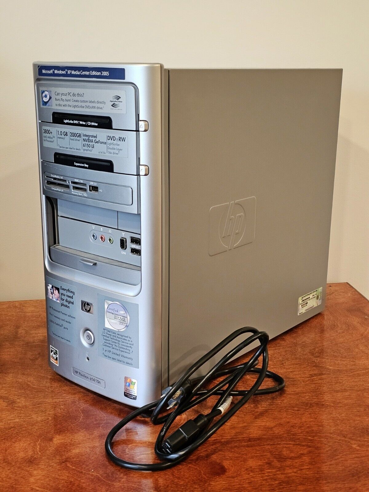 HP Media Center Edition 2005 - Pavilion A1410N (Powers On, No Hard-drive)