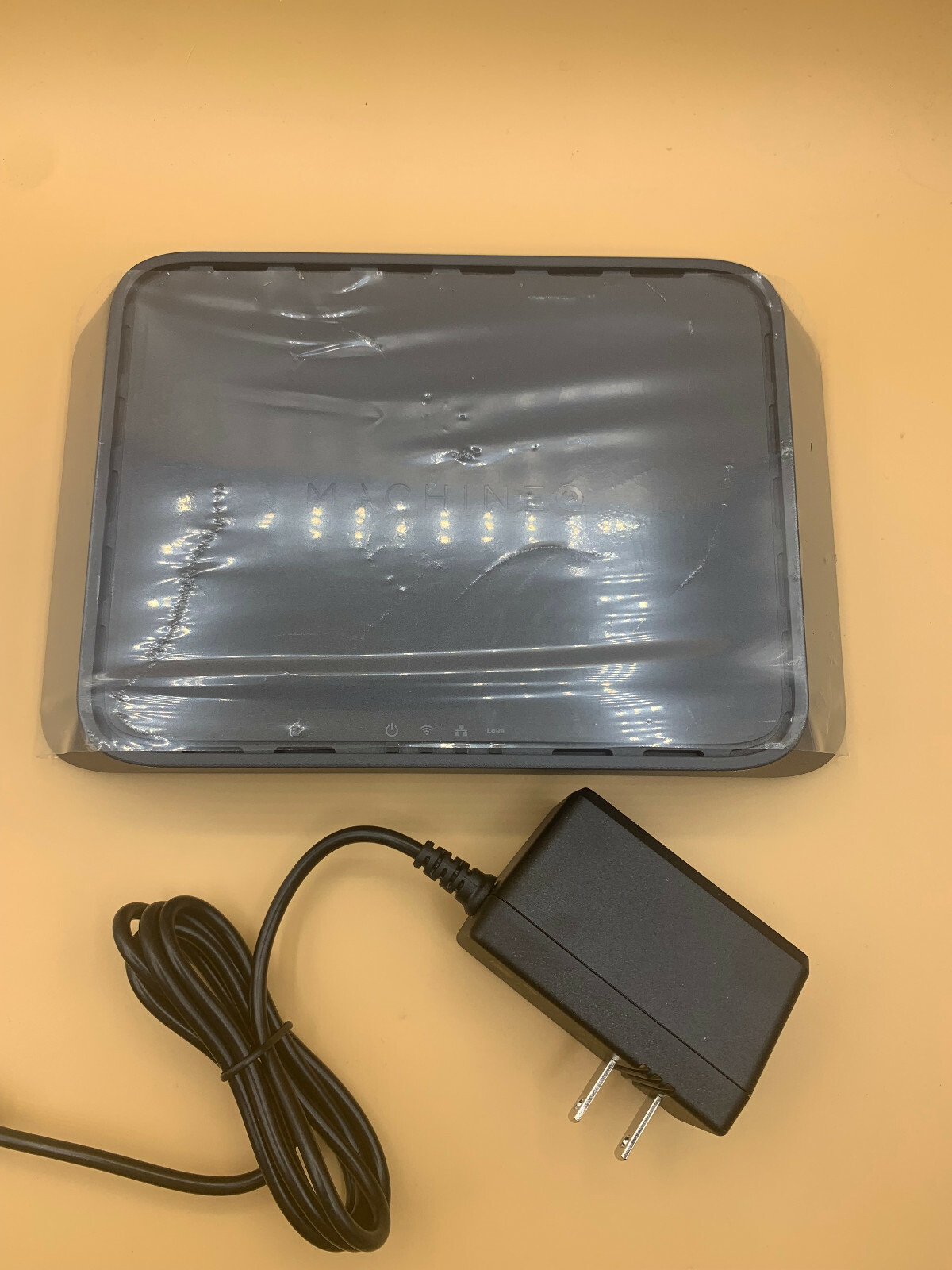 MachineQ Area 8c Indoor 8-Channel LoRa Gateway
