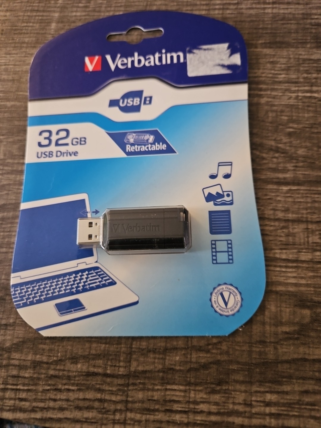 Verbatim 70876 32Gb Ergo USB Black Flash Drive