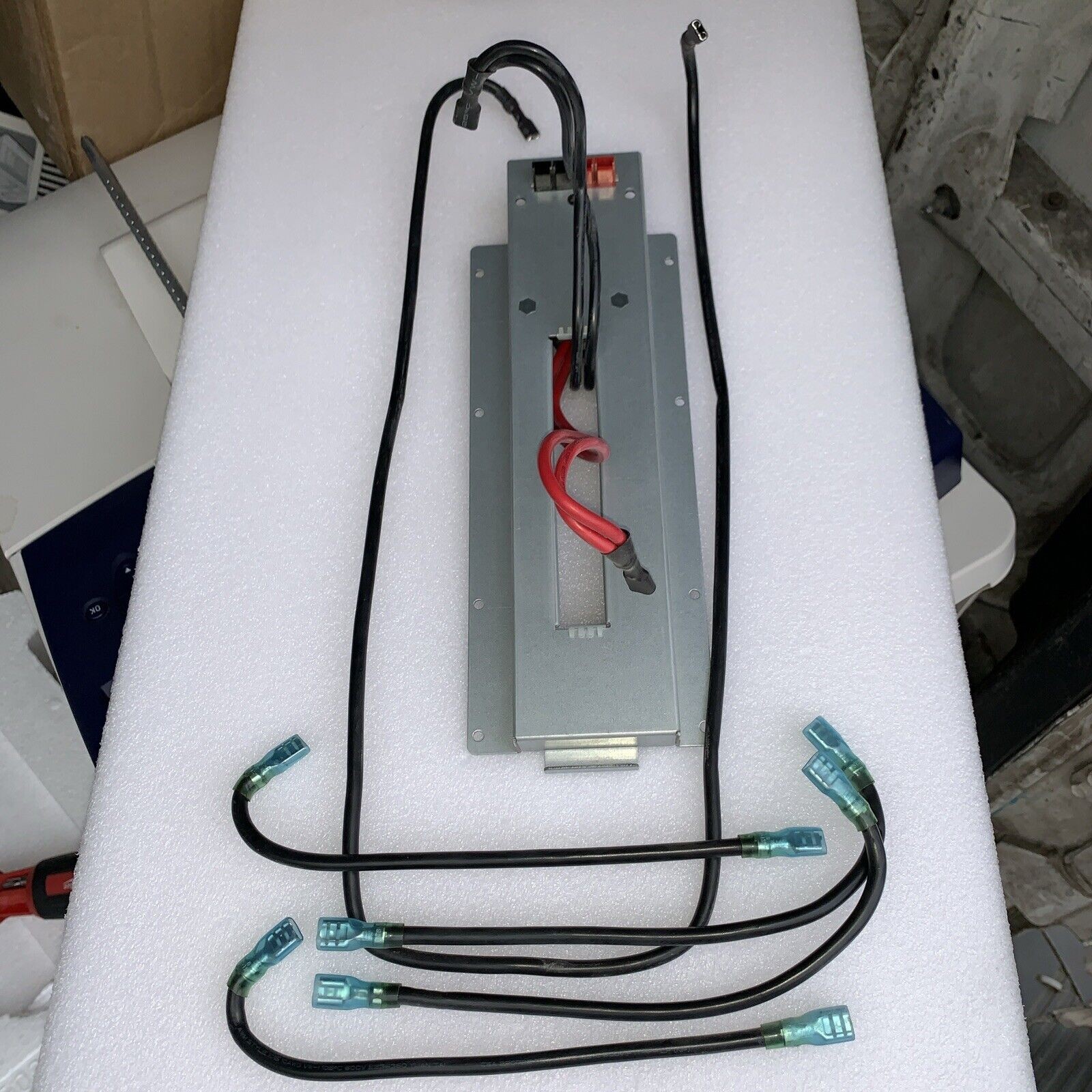 CyberPower Systems UPS  RB1290X6A /RBP0076  harness cables